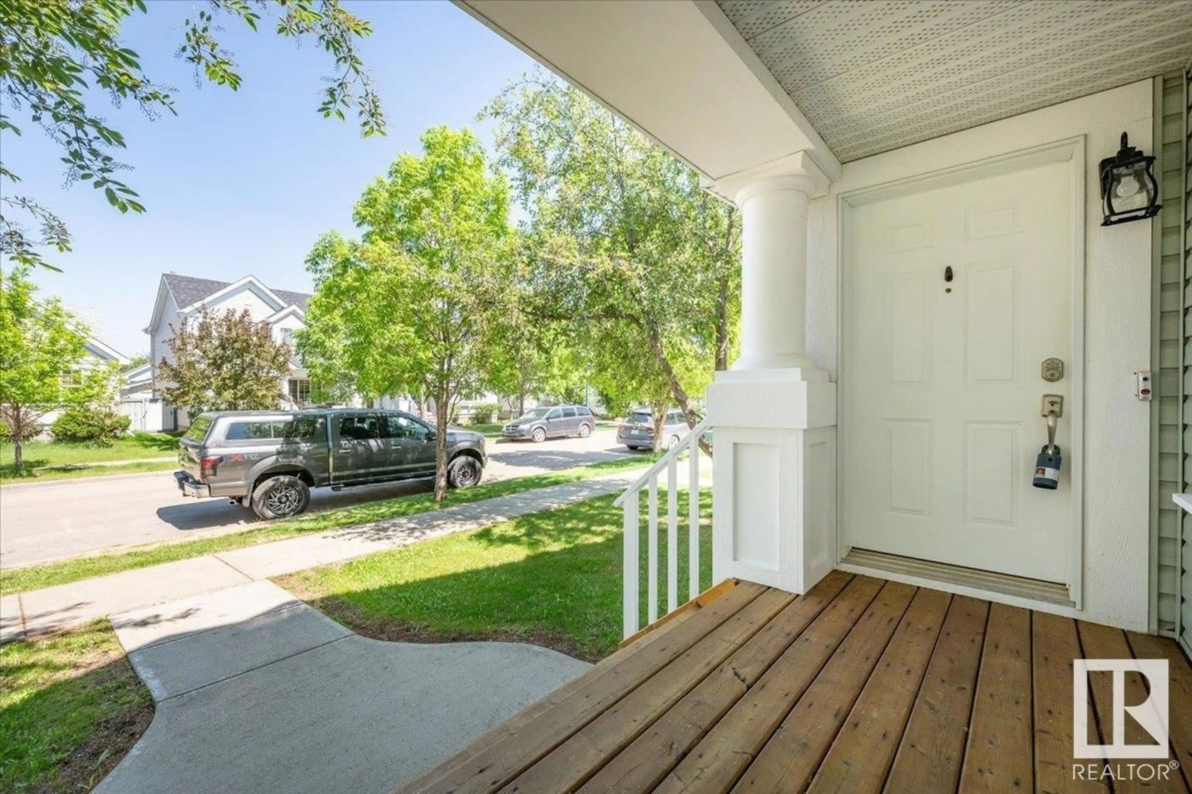 Unknown for 7903 12 AV SW, Edmonton Alberta T6X1E6
