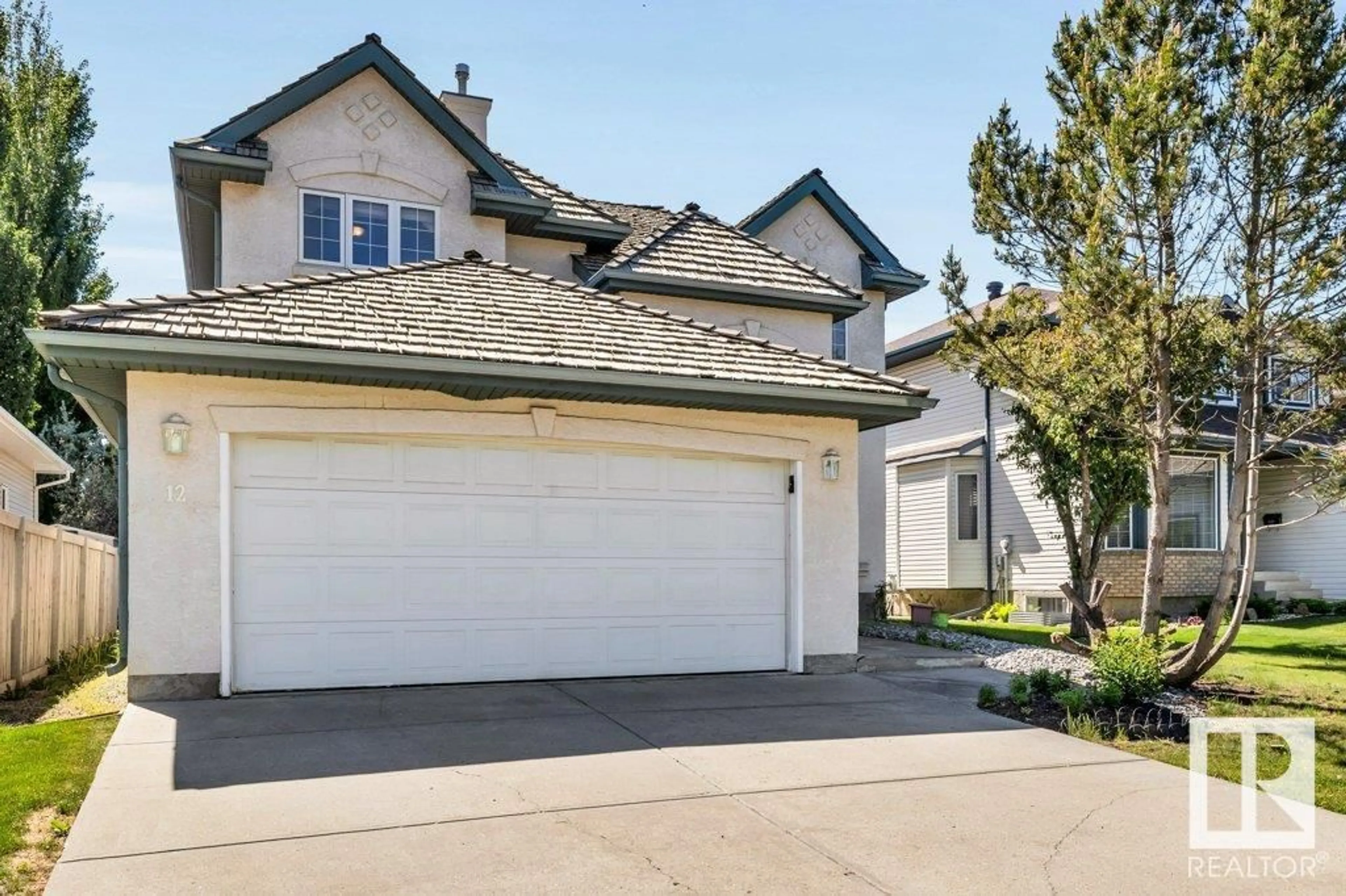 Home with vinyl exterior material, street for 12 KEILLOR DR, St. Albert Alberta T8N6V4
