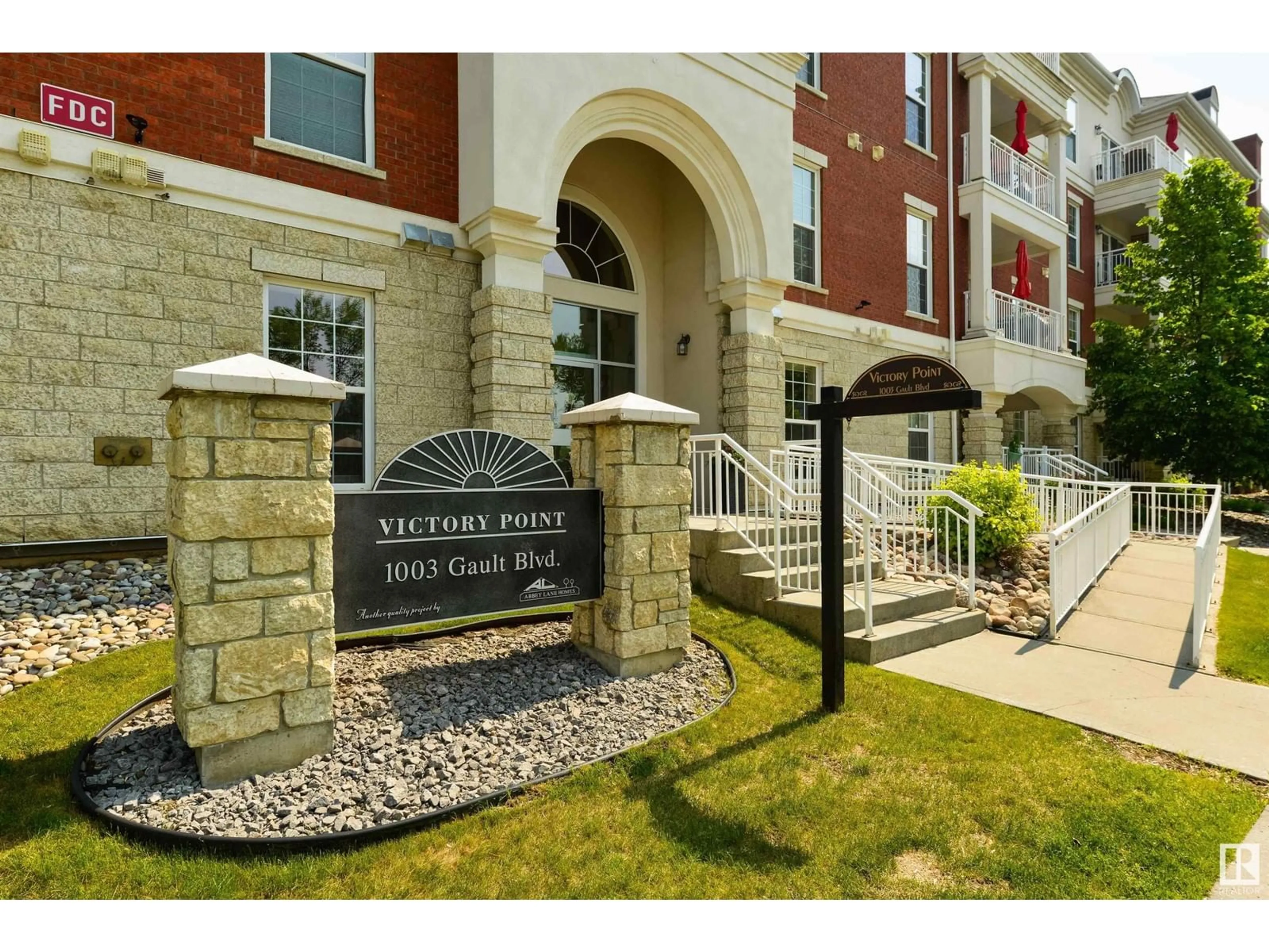 Indoor entryway for 314 - 1003 GAULT BV, Edmonton Alberta T5E4H5