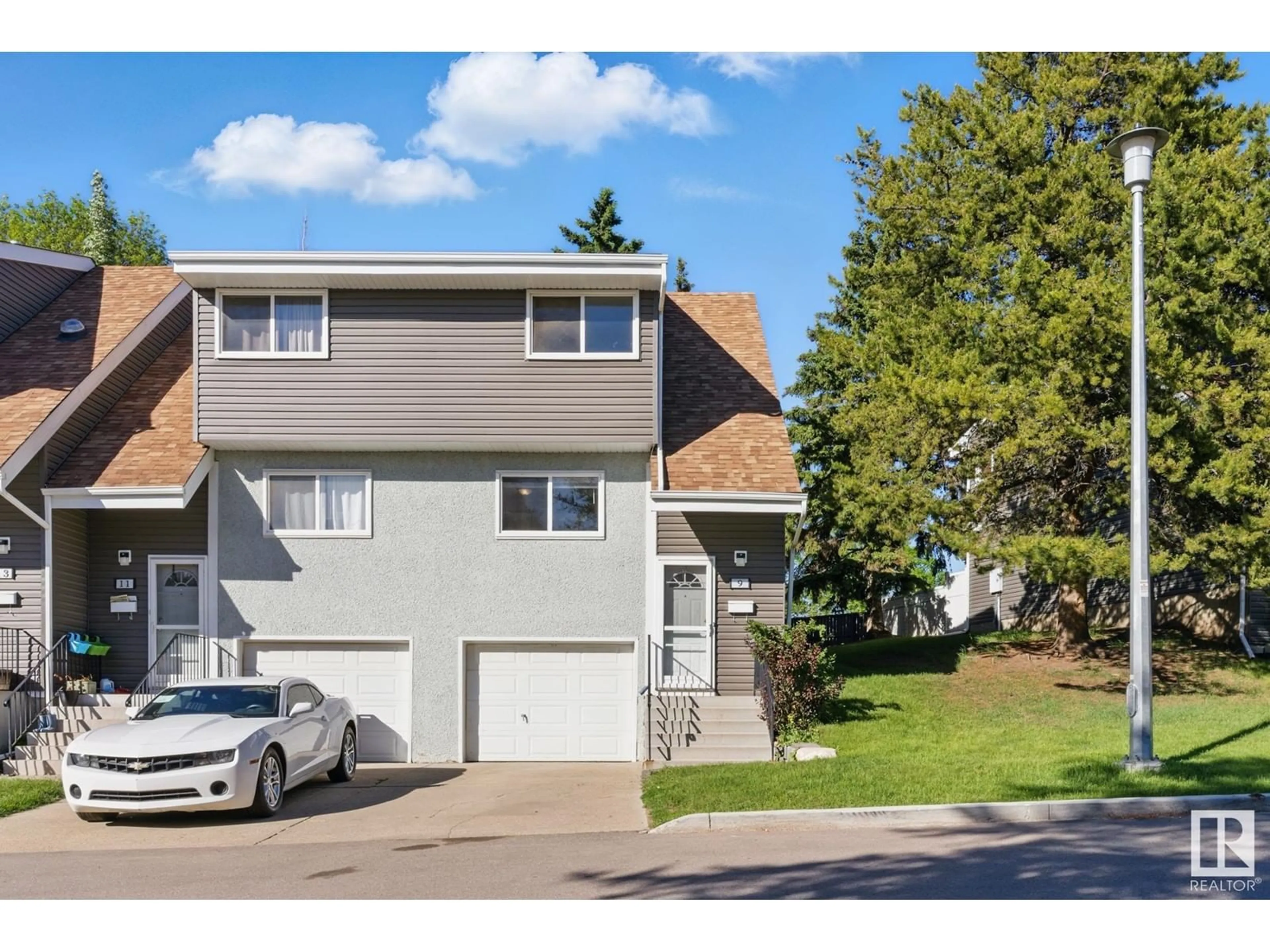 Unknown for 9 GRANDIN, St. Albert Alberta T8N2Y4