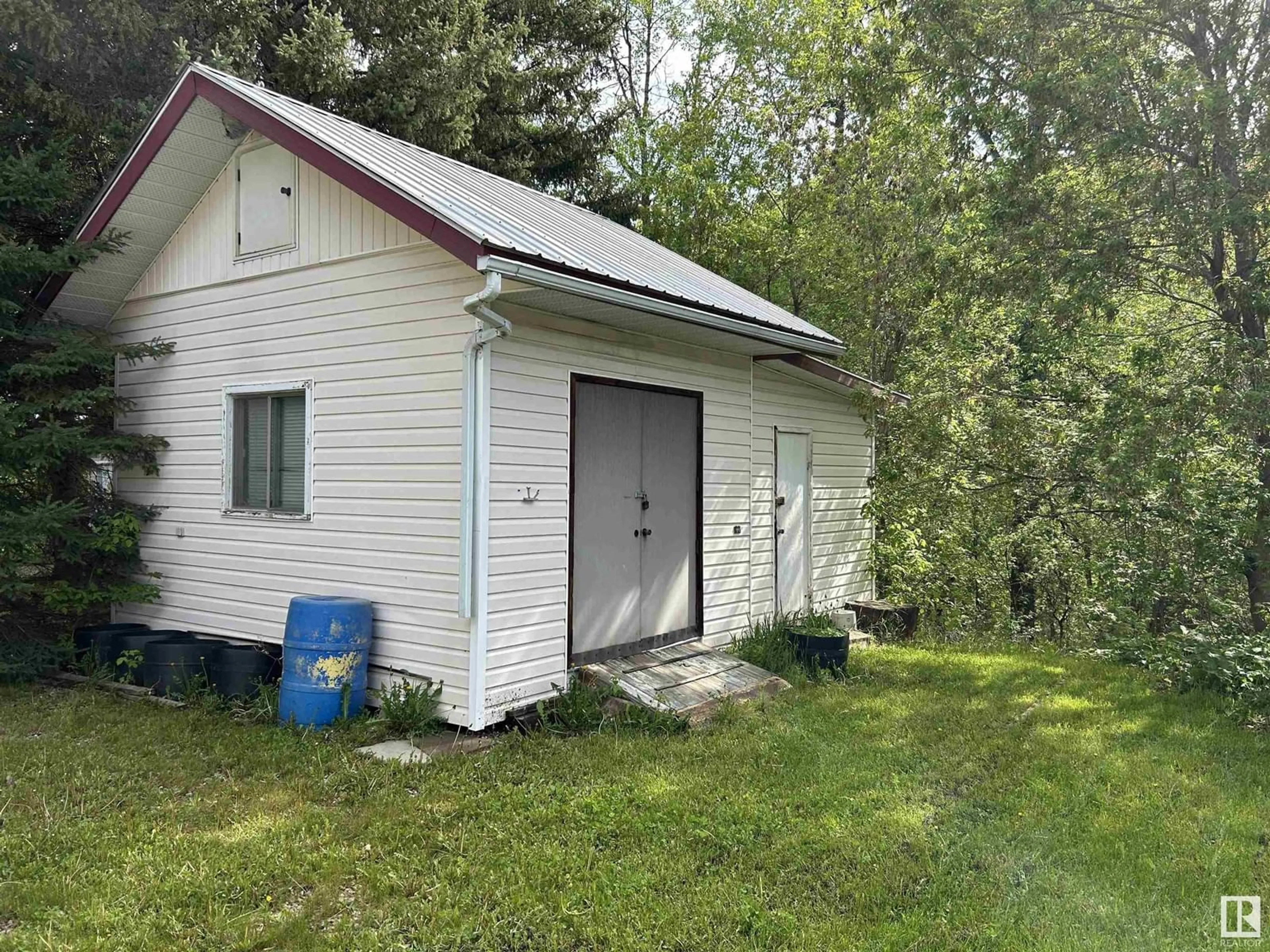 Shed for 147 CEDAR GLEN, Rural Brazeau County Alberta T0C1W0