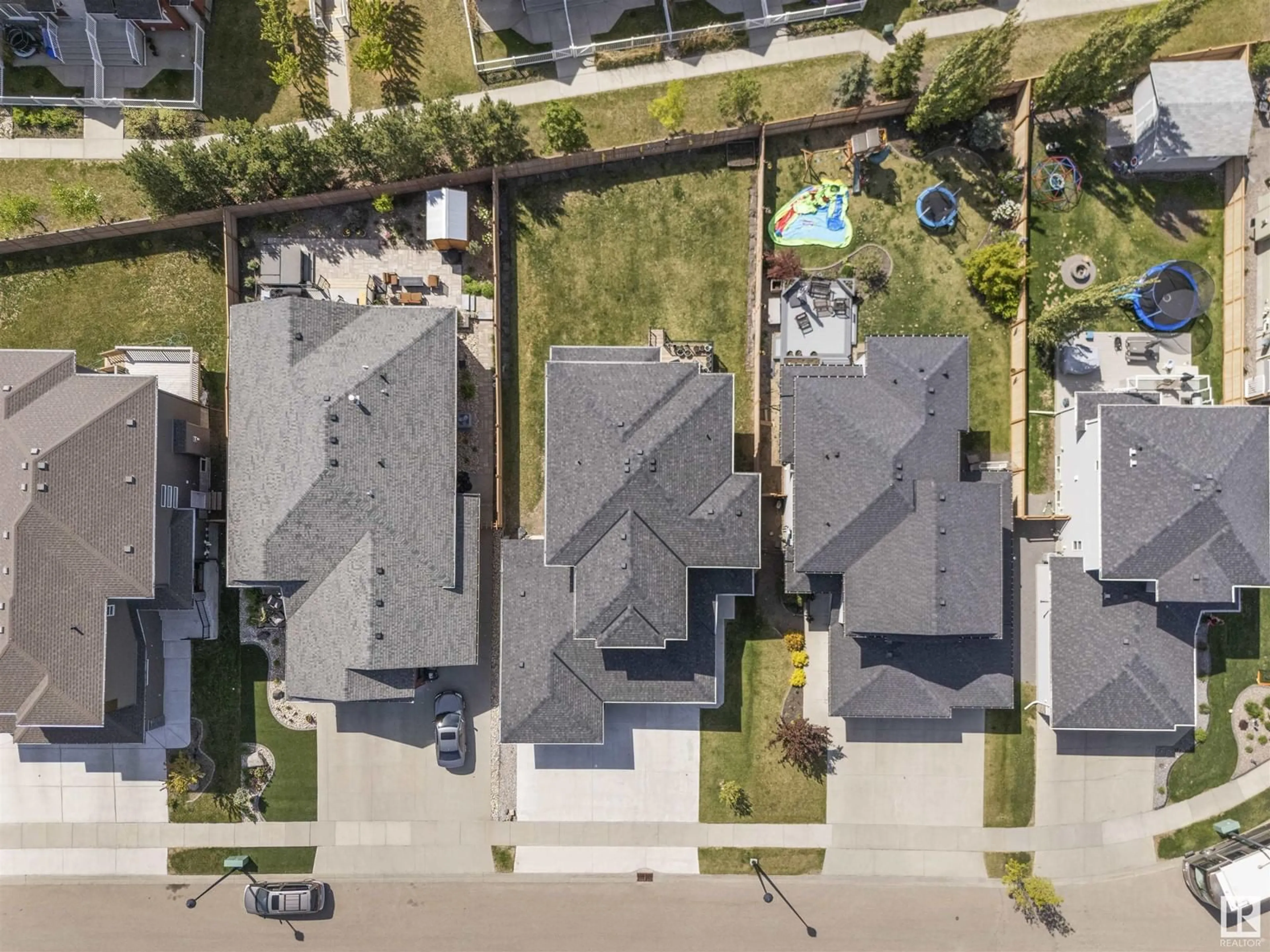 A pic from outside/outdoor area/front of a property/back of a property/a pic from drone, street for 18 WESTLIN DR, Leduc Alberta T9E0N6
