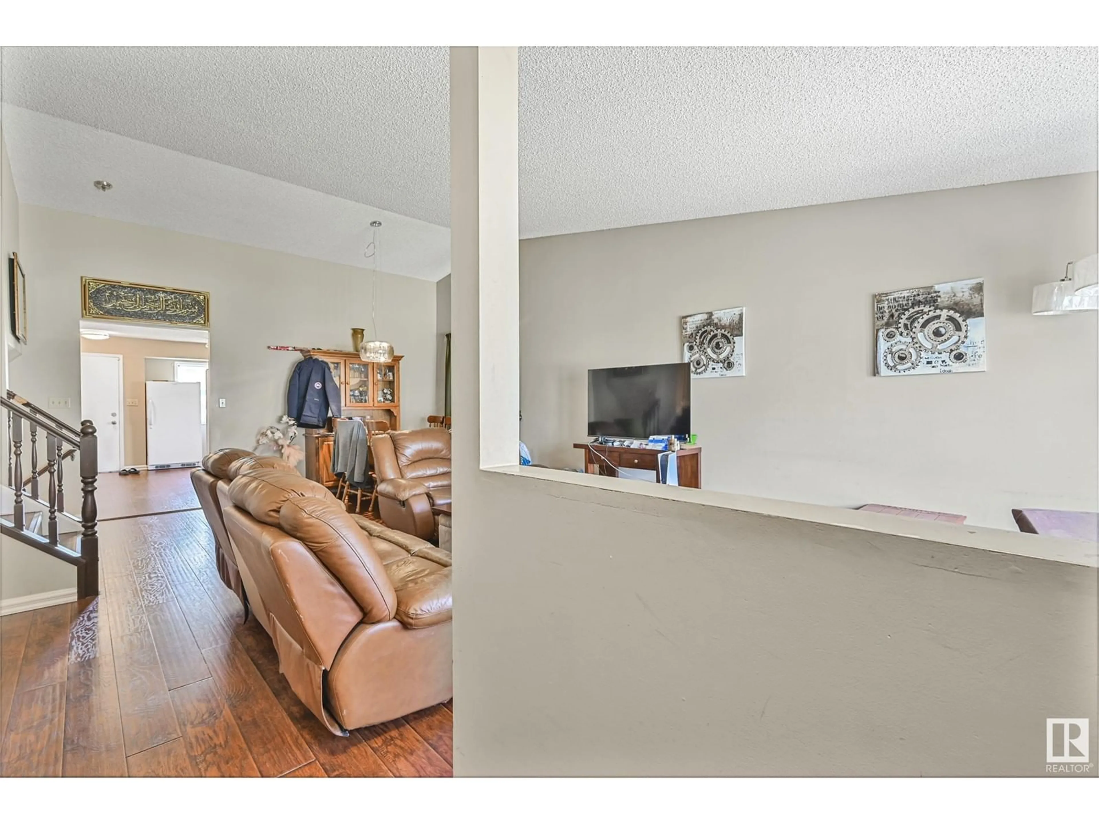 Unknown for 17728 94 ST, Edmonton Alberta T5Z2A4