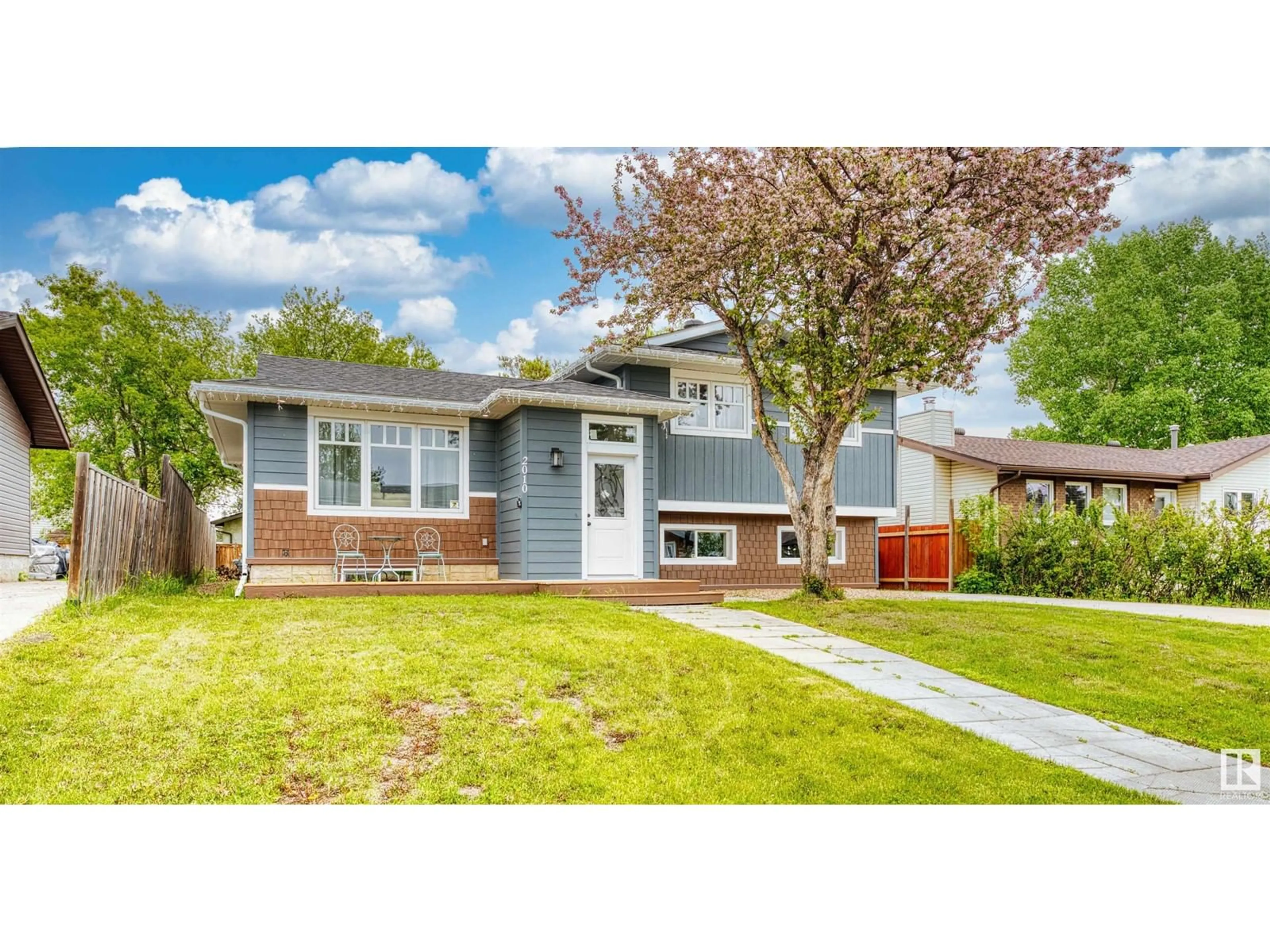 Home with vinyl exterior material, street for 2010 3 AV, Cold Lake Alberta T9M1E1