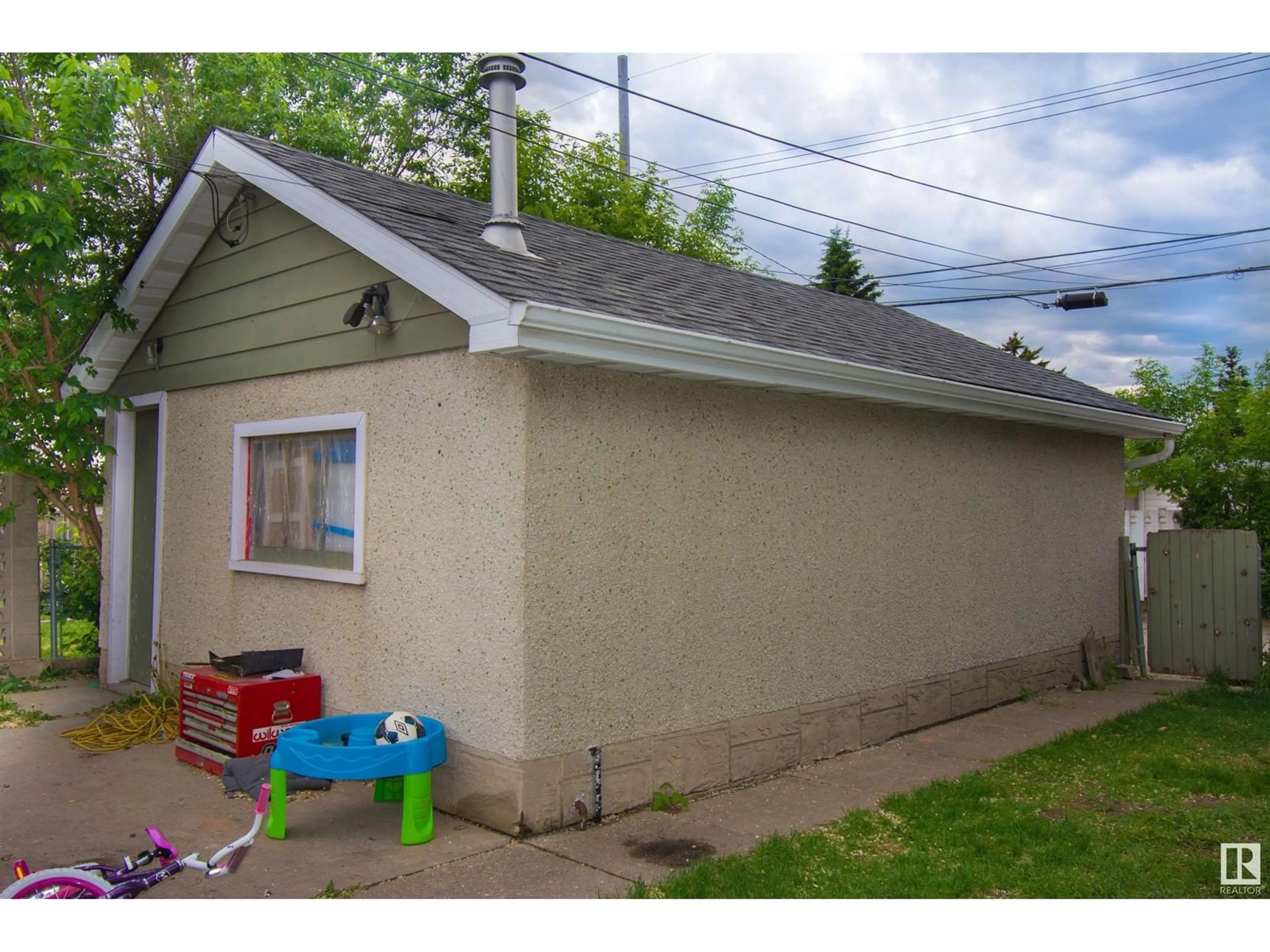 Unknown for 13408 90 ST, Edmonton Alberta T5E3M8