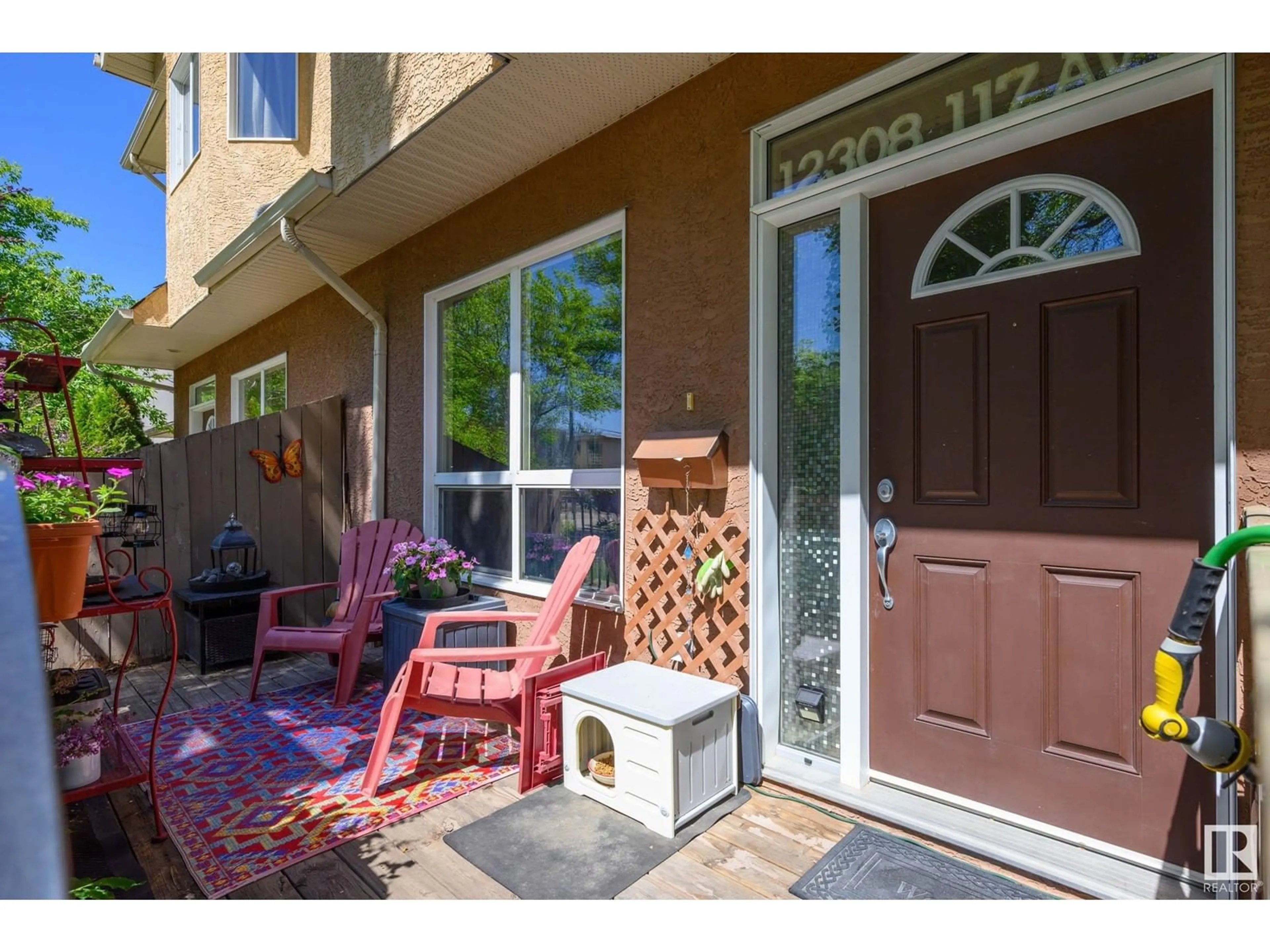 Indoor entryway for NW - 12308 117 AV, Edmonton Alberta T5M0N2