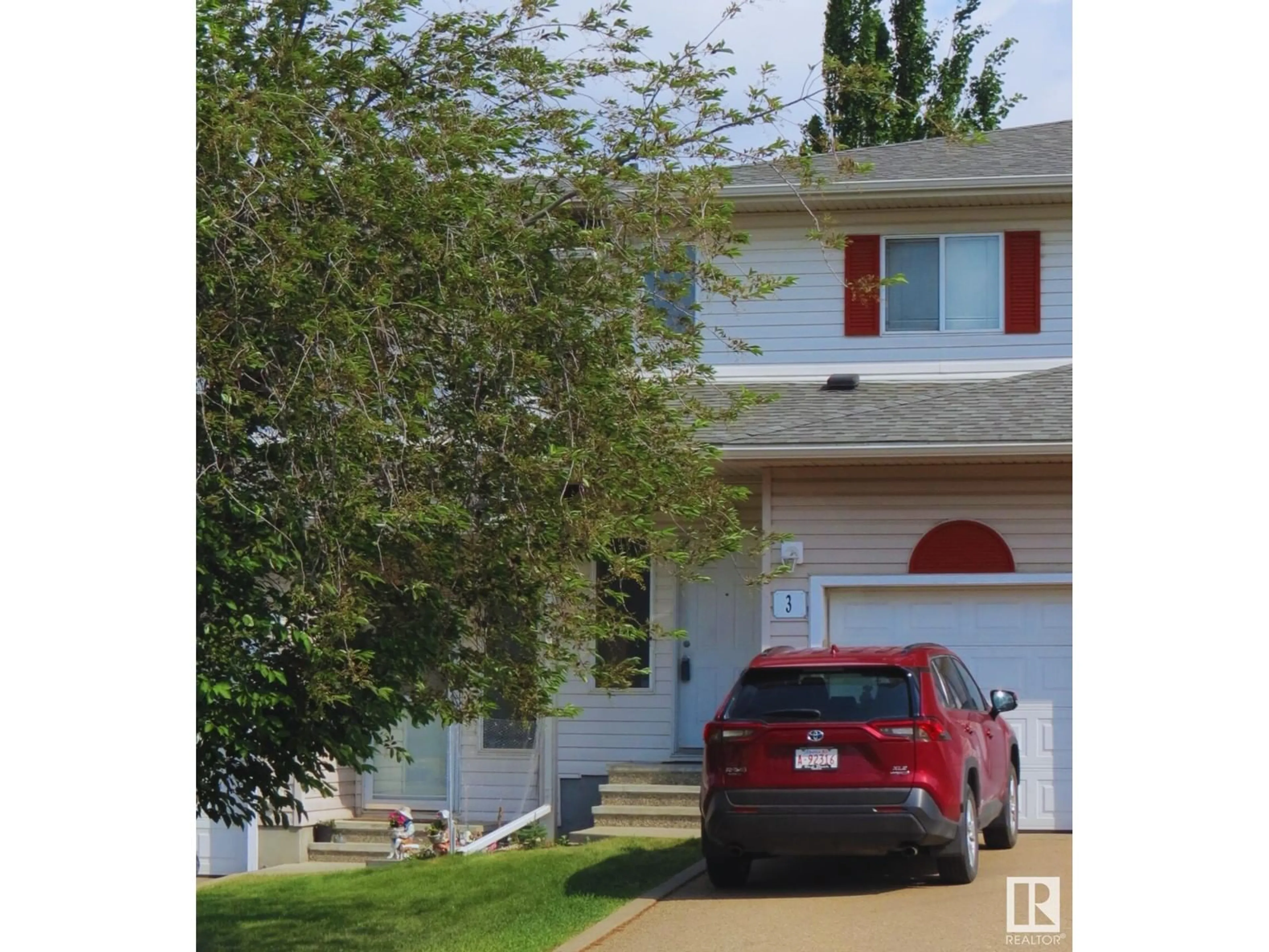 Home with vinyl exterior material, street for 451 - 3 HYNDMAN CR, Edmonton Alberta T5A5J3