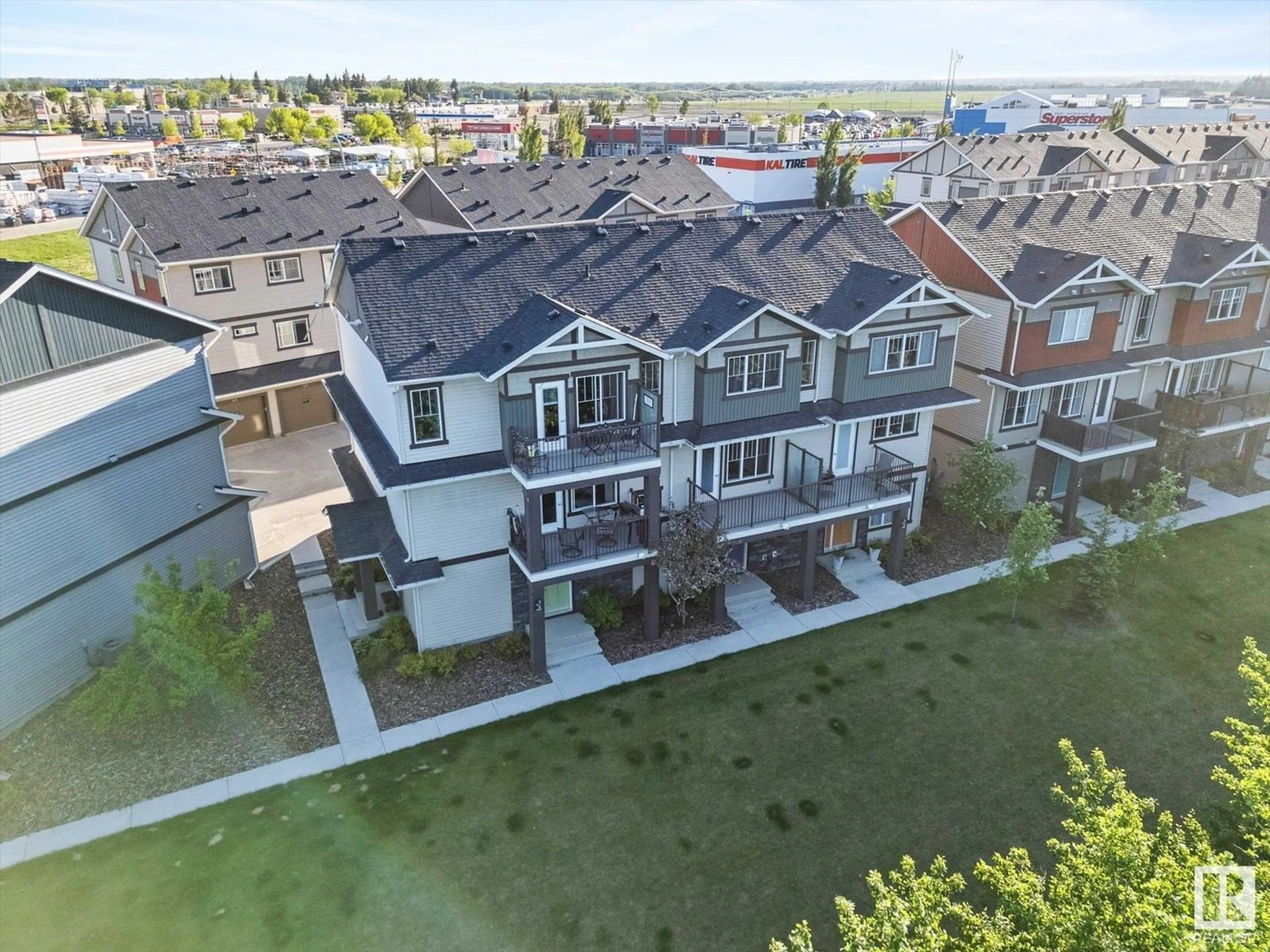 A pic from outside/outdoor area/front of a property/back of a property/a pic from drone, unknown for #37 - 50 MCLAUGHLIN DR, Spruce Grove Alberta T7X0E1