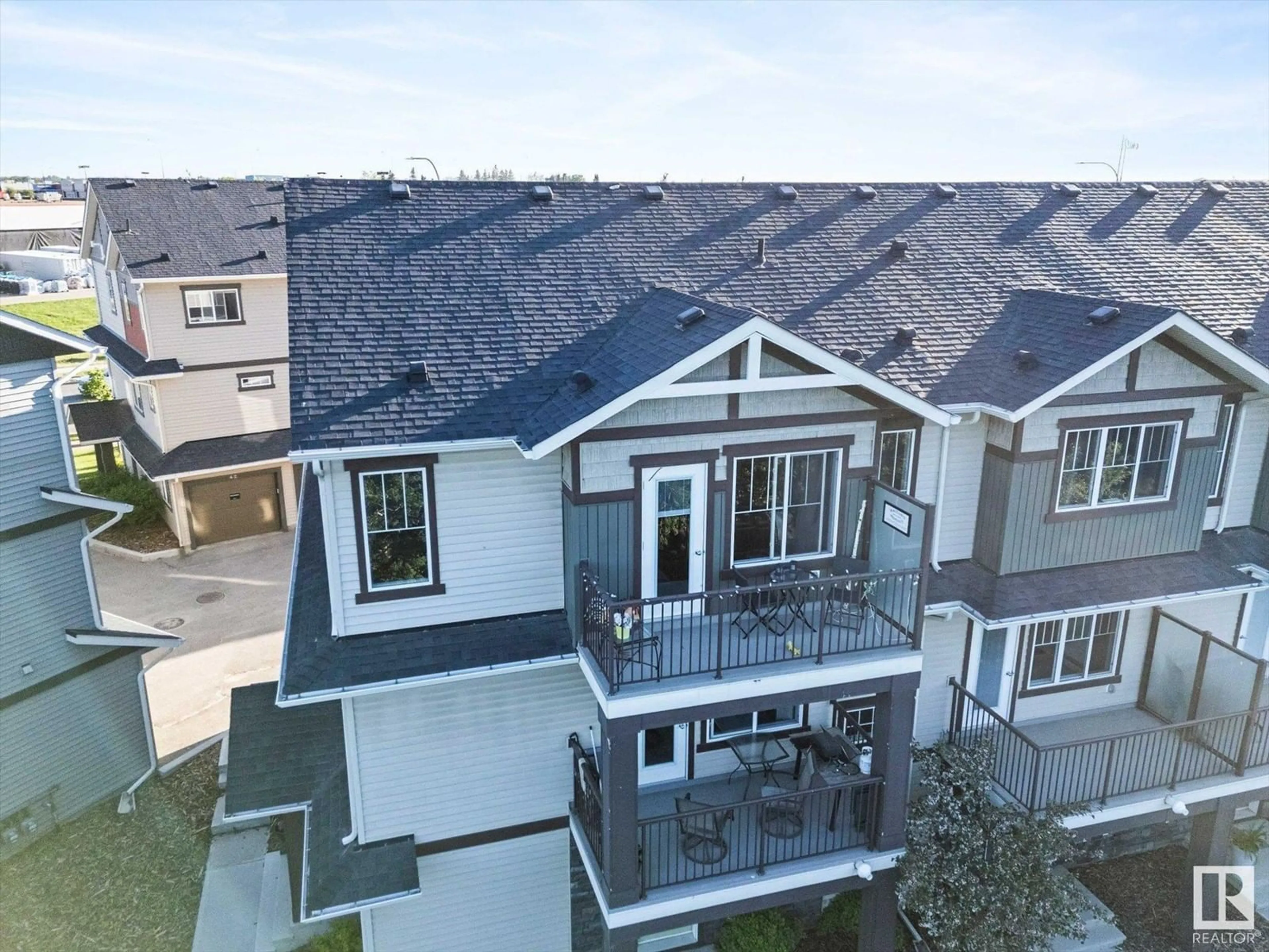 A pic from outside/outdoor area/front of a property/back of a property/a pic from drone, unknown for #37 - 50 MCLAUGHLIN DR, Spruce Grove Alberta T7X0E1