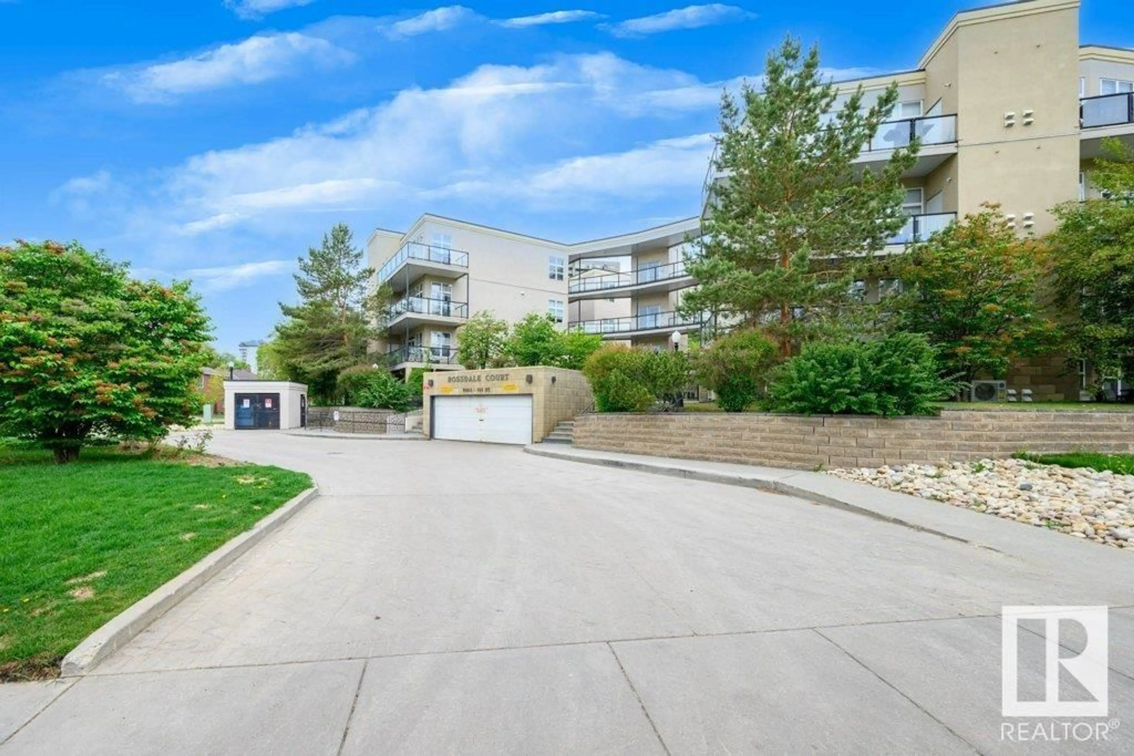 Unknown for #123 - 9804 101 ST, Edmonton Alberta T5K2X3