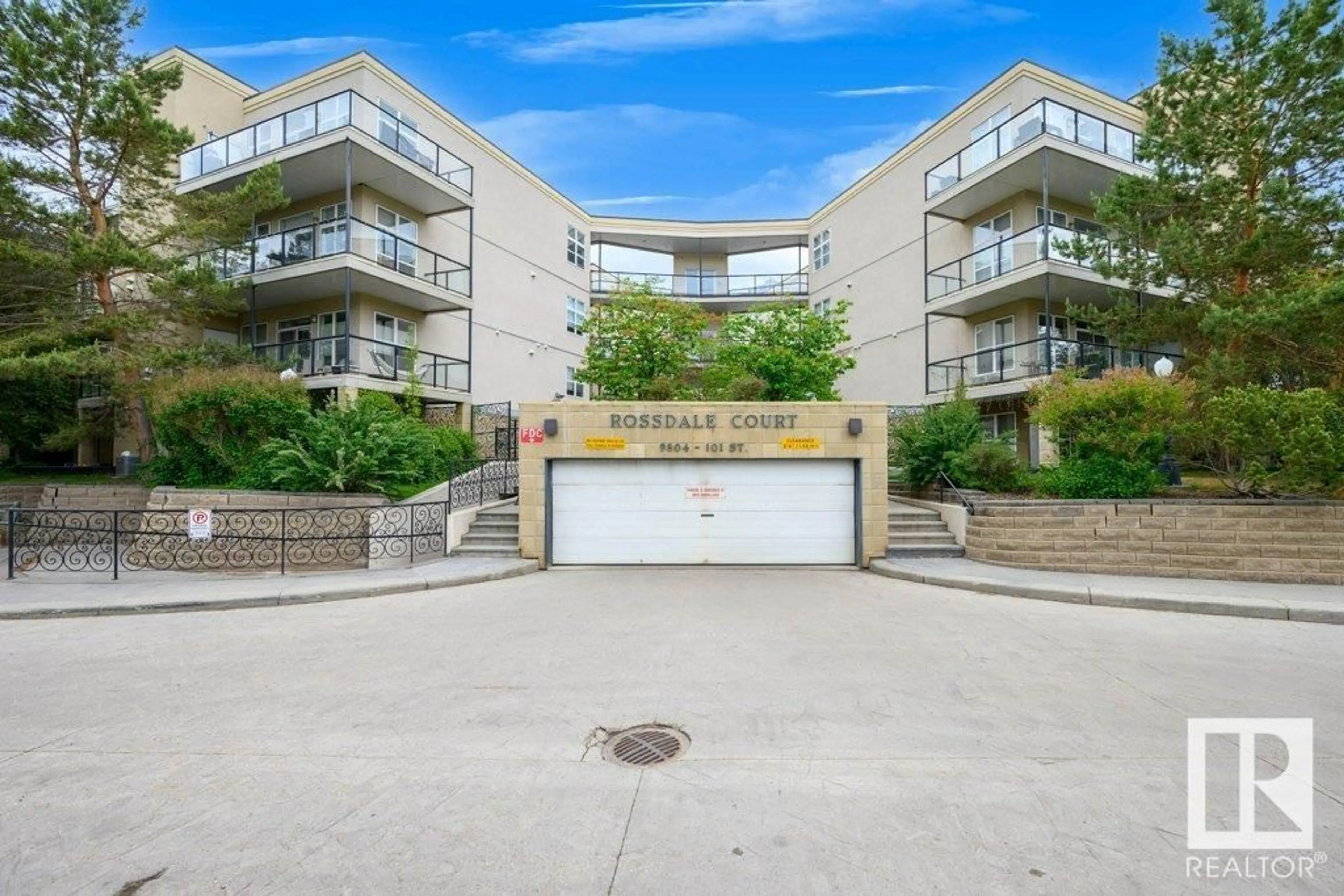 Unknown for #123 - 9804 101 ST, Edmonton Alberta T5K2X3