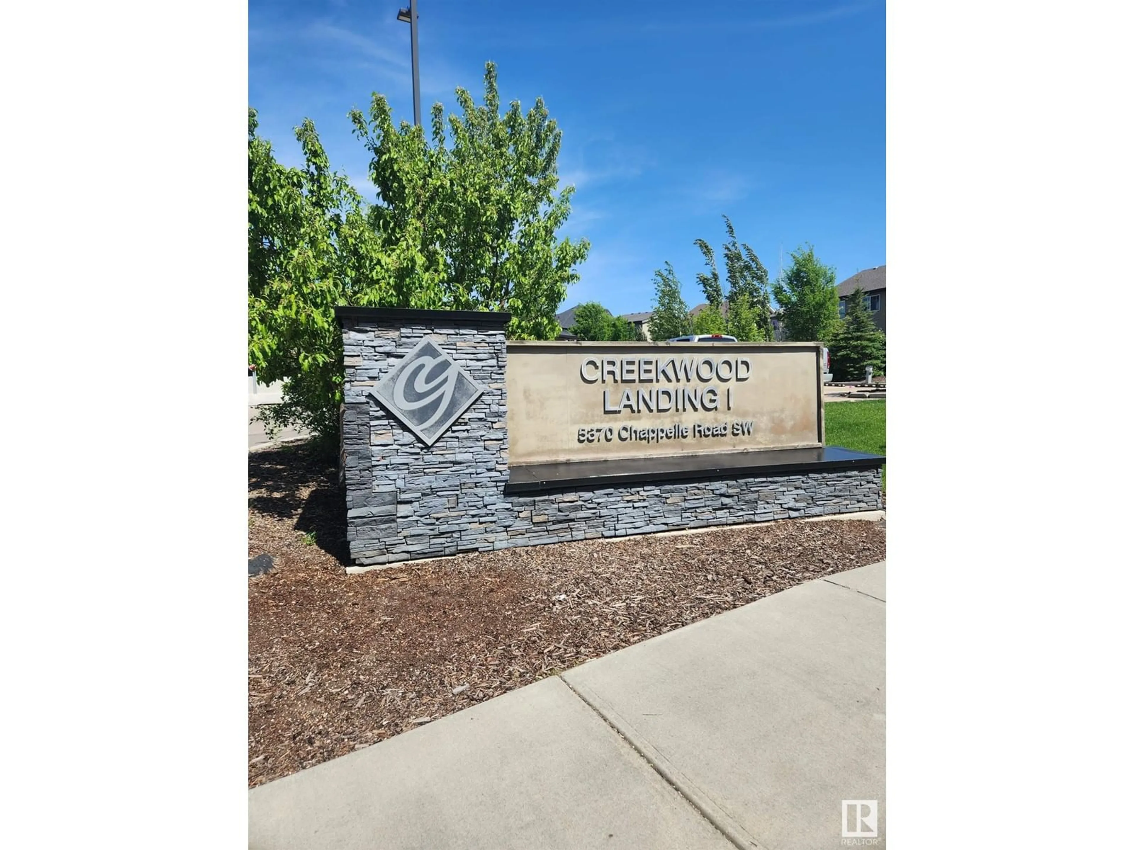 Indoor entryway for #107 - 5370 CHAPPELLE RD, Edmonton Alberta T6W3L5