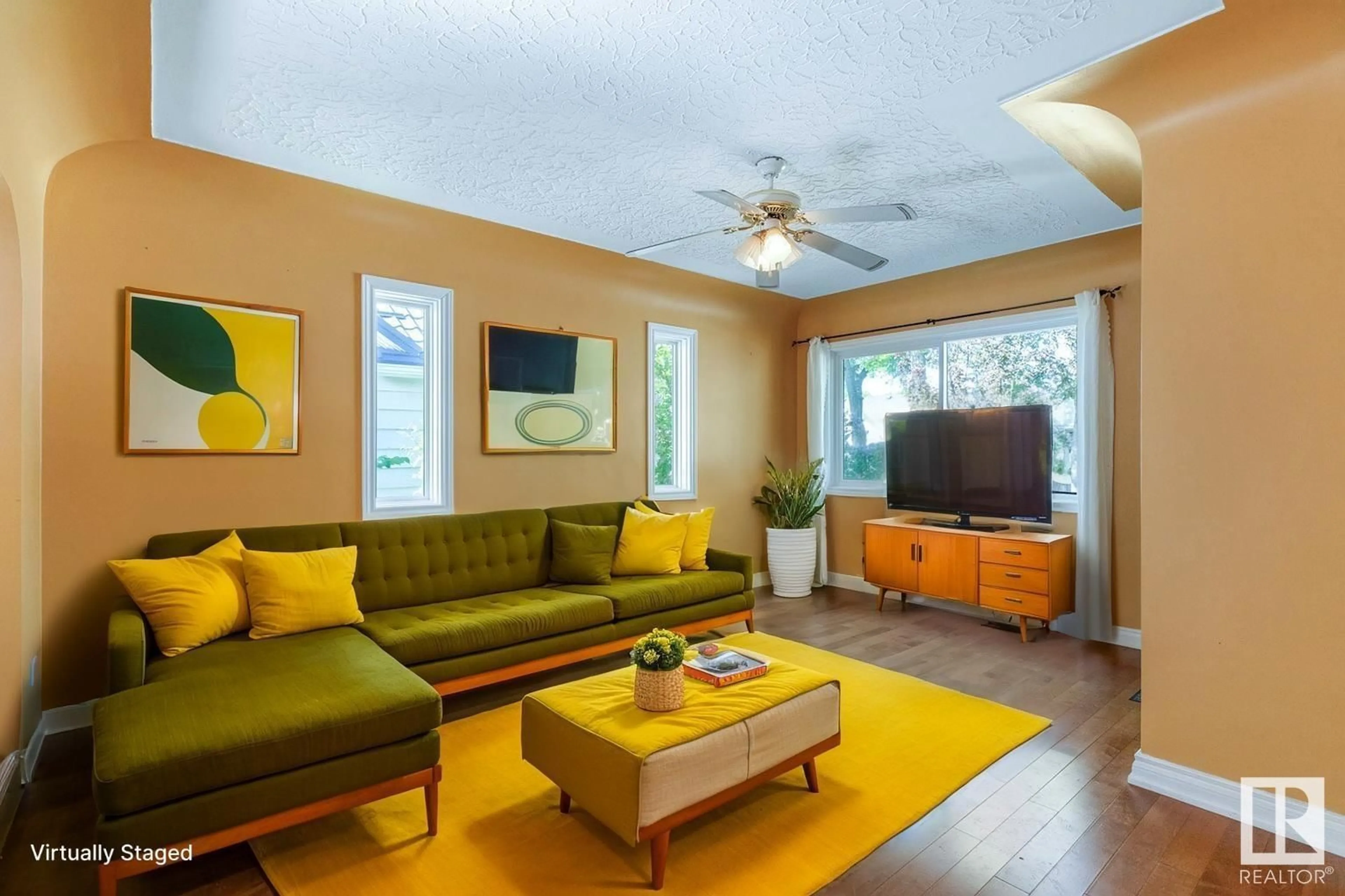 Living room with furniture, unknown for 11511 89 ST, Edmonton Alberta T5B3V1