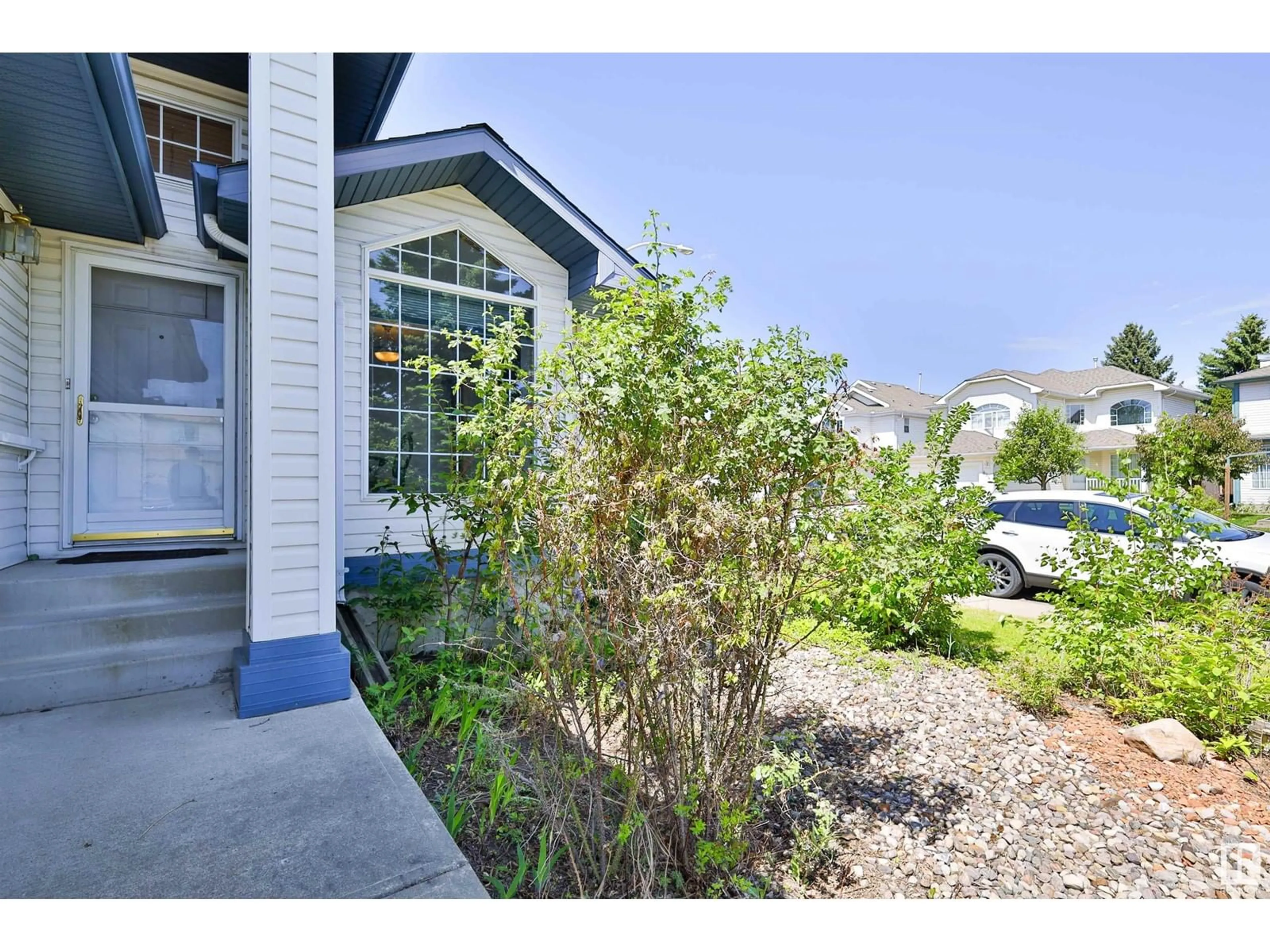 Unknown for 861 RYAN PL, Edmonton Alberta T6R2N1