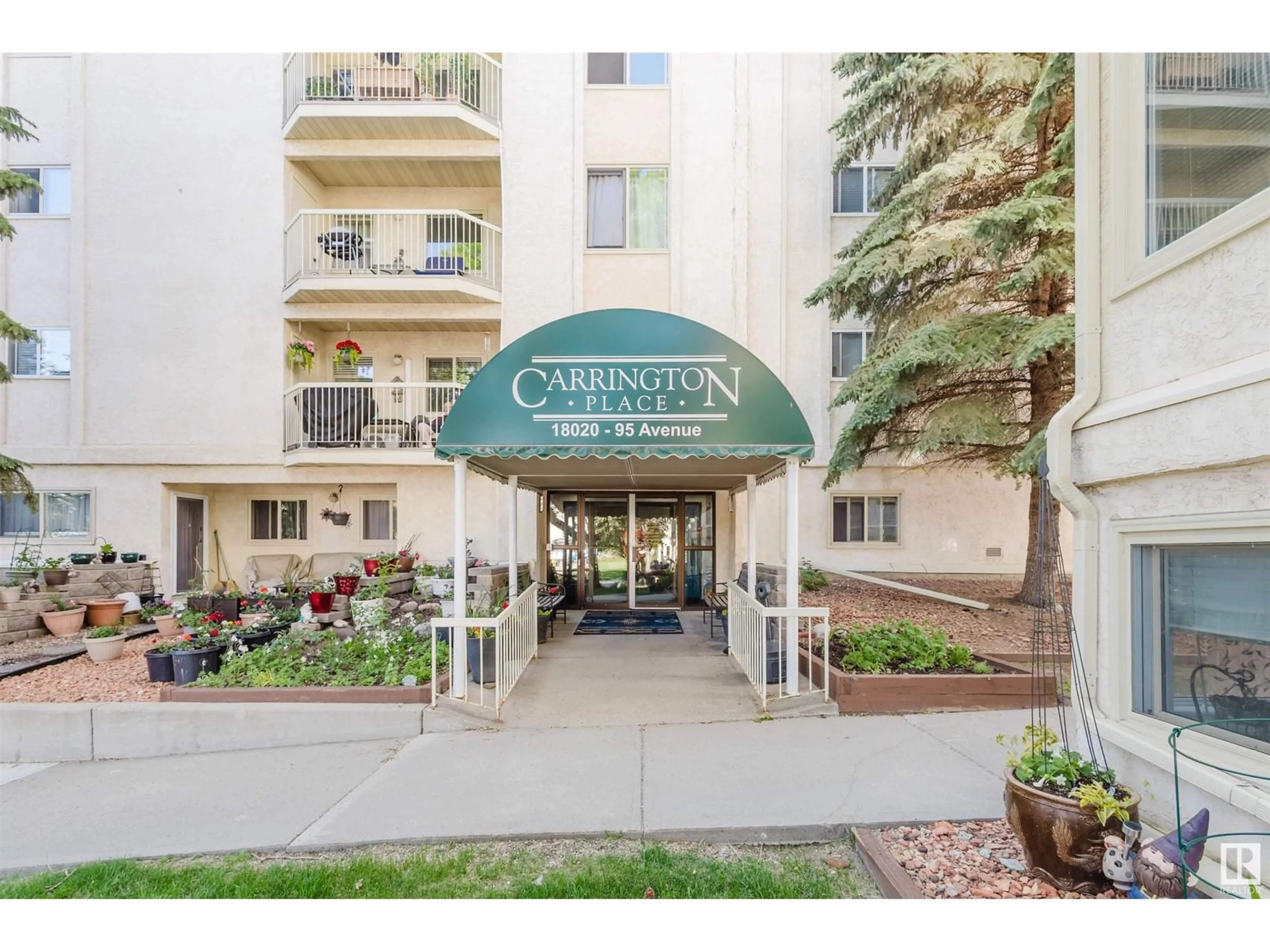 Indoor foyer for 202 - 18020 95 AV, Edmonton Alberta T5T6B2