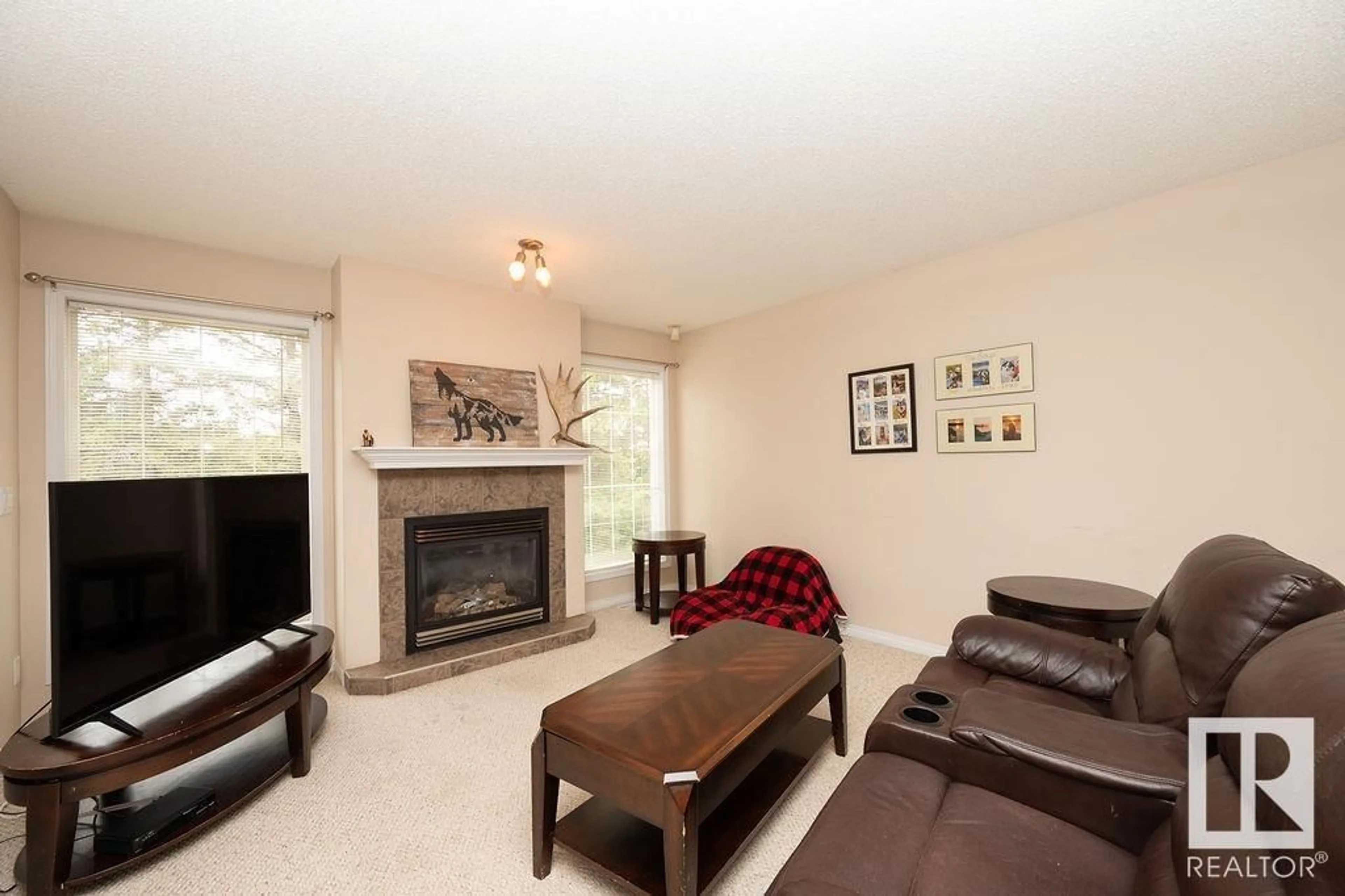 Living room with furniture, unknown for 60319 RGE RD 252, Rural Westlock County Alberta T0G0P0