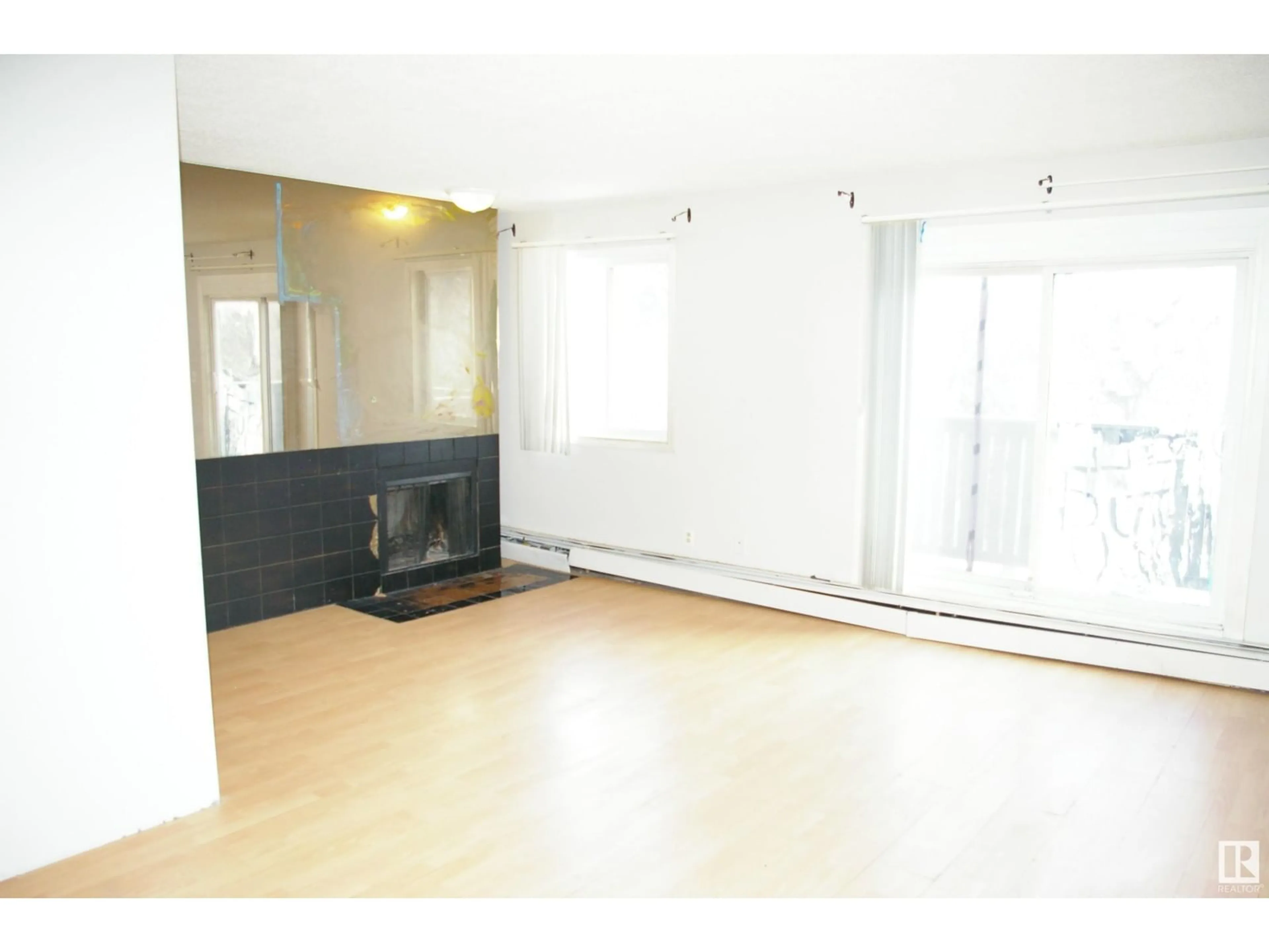 A pic of a room for #312 - 10838 108 ST, Edmonton Alberta T6H3A6