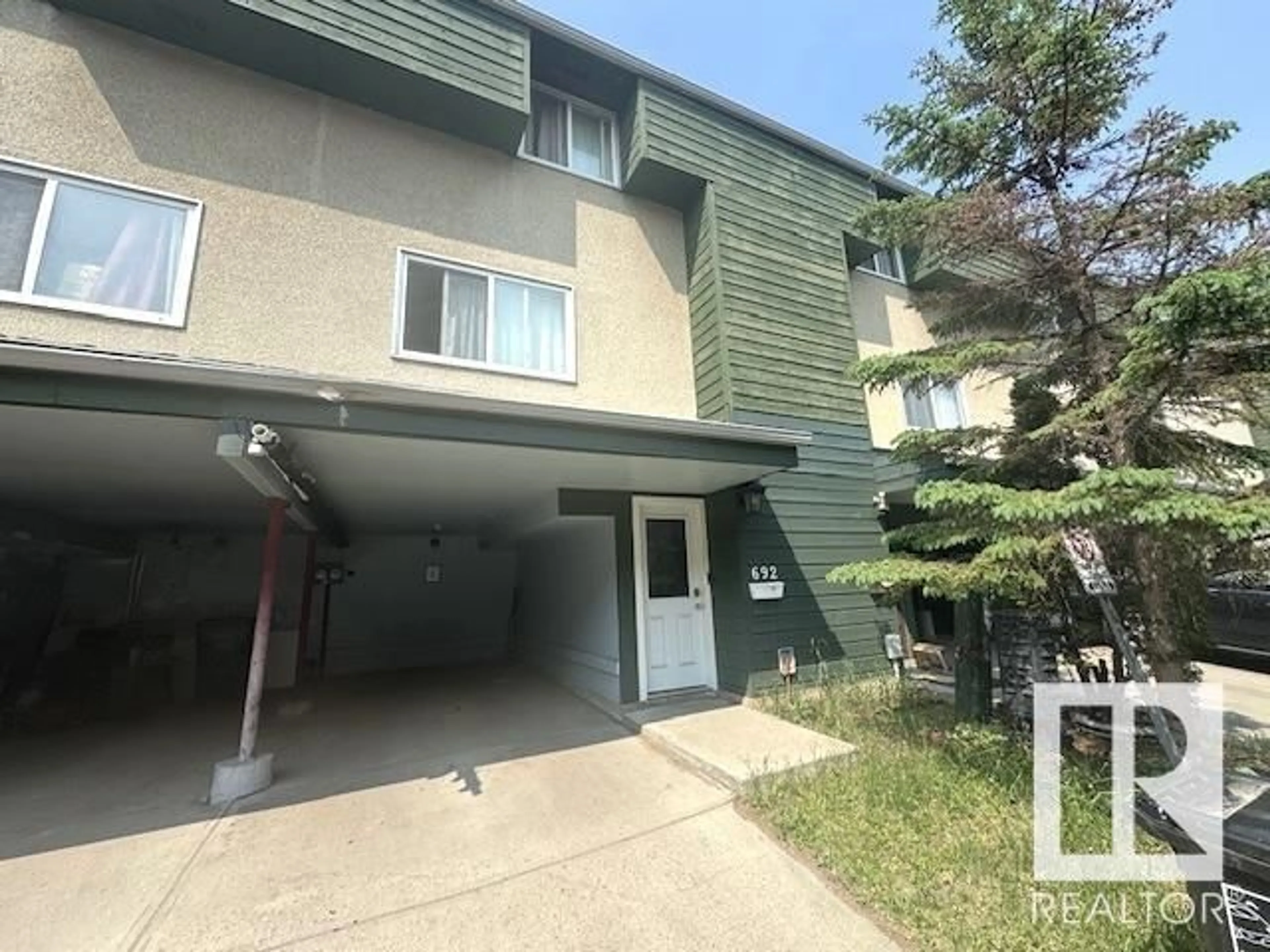 Unknown for 692 ABBOTTSFIELD RD, Edmonton Alberta T5W4R4