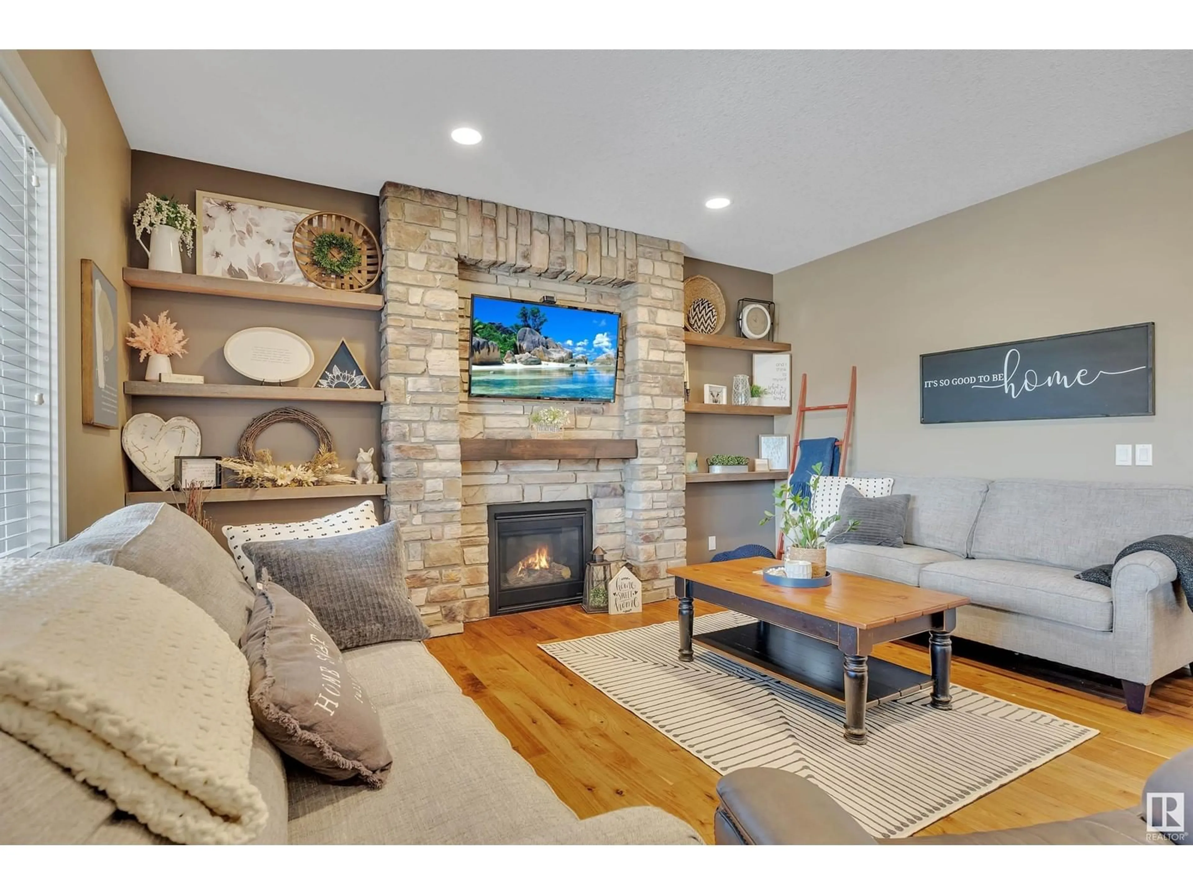 Living room with furniture, unknown for 62 WESTLIN DR, Leduc Alberta T9E0N8