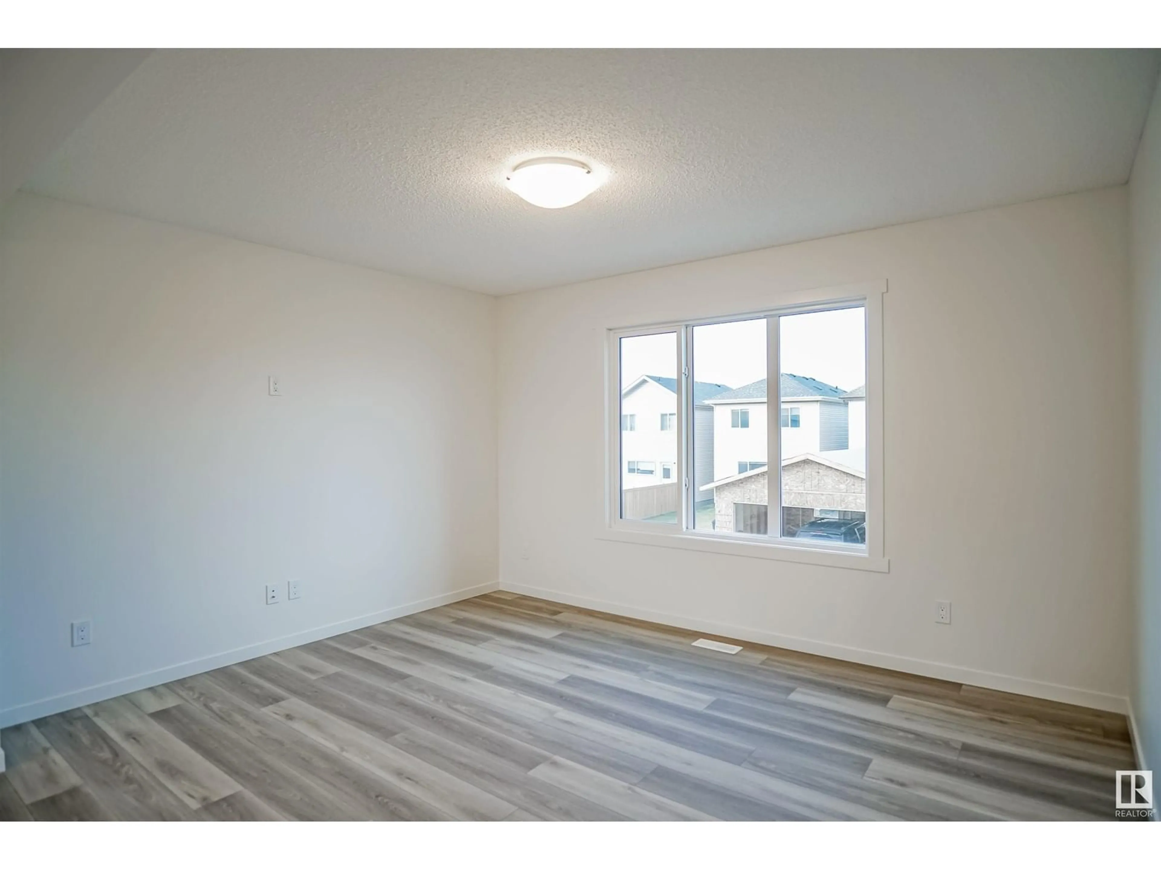 A pic of a room for 519 ASTER DR, Edmonton Alberta T6T2N8