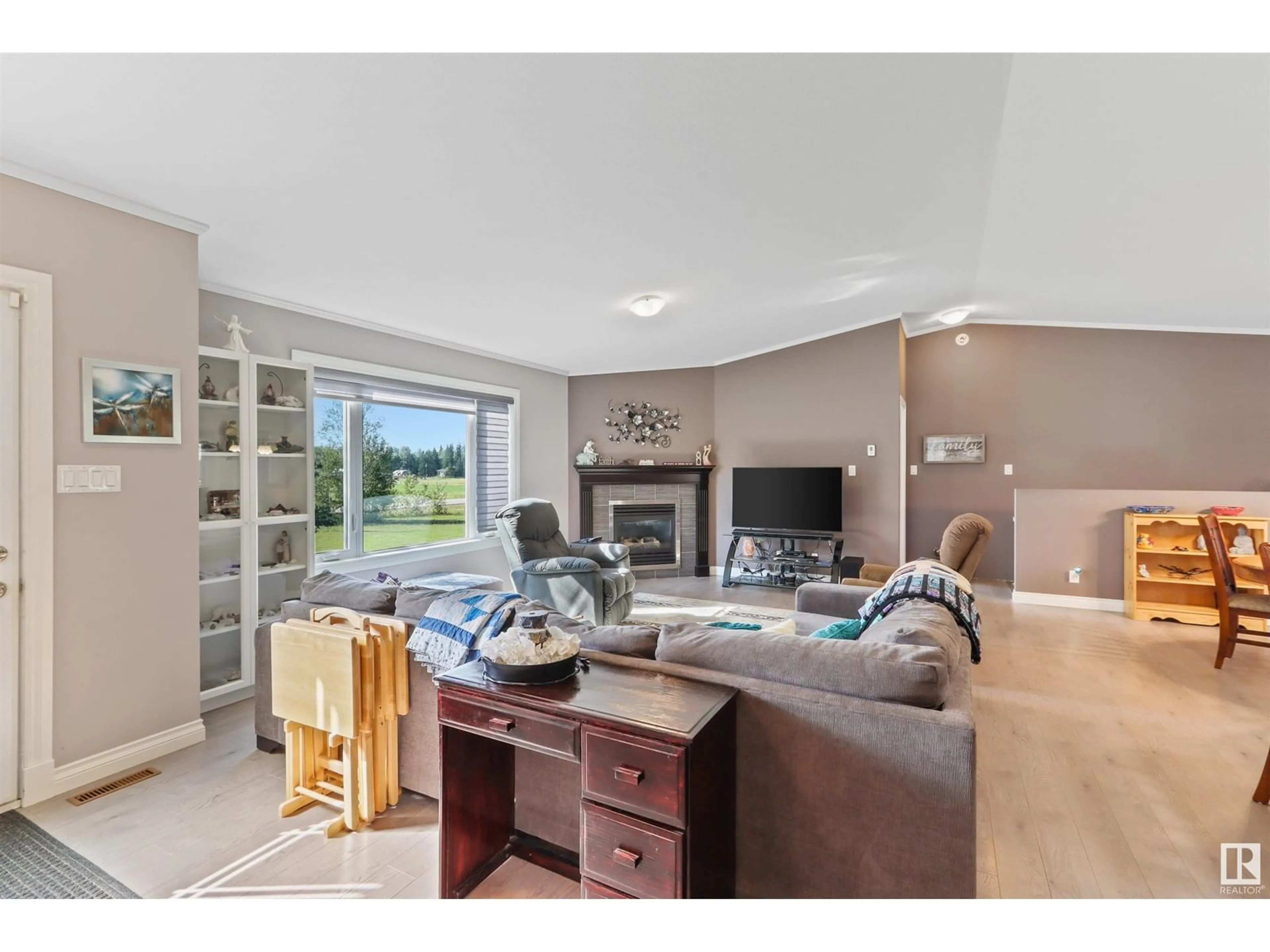 Living room with furniture, unknown for 49525 RGE ROAD 85, Rural Brazeau County Alberta T0E1Z0