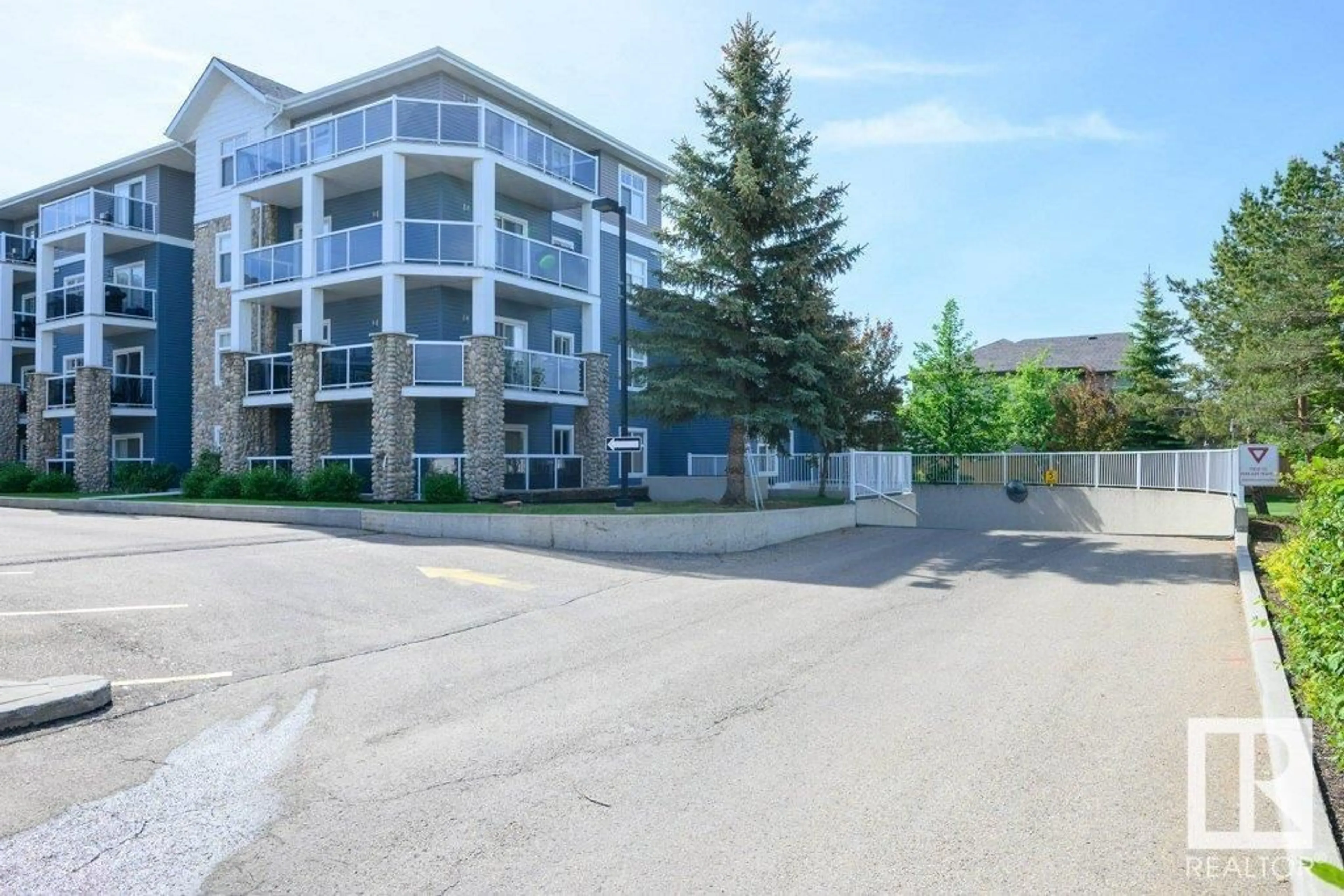 Patio, unknown for 219 - 16035 132 ST, Edmonton Alberta T6V0B4