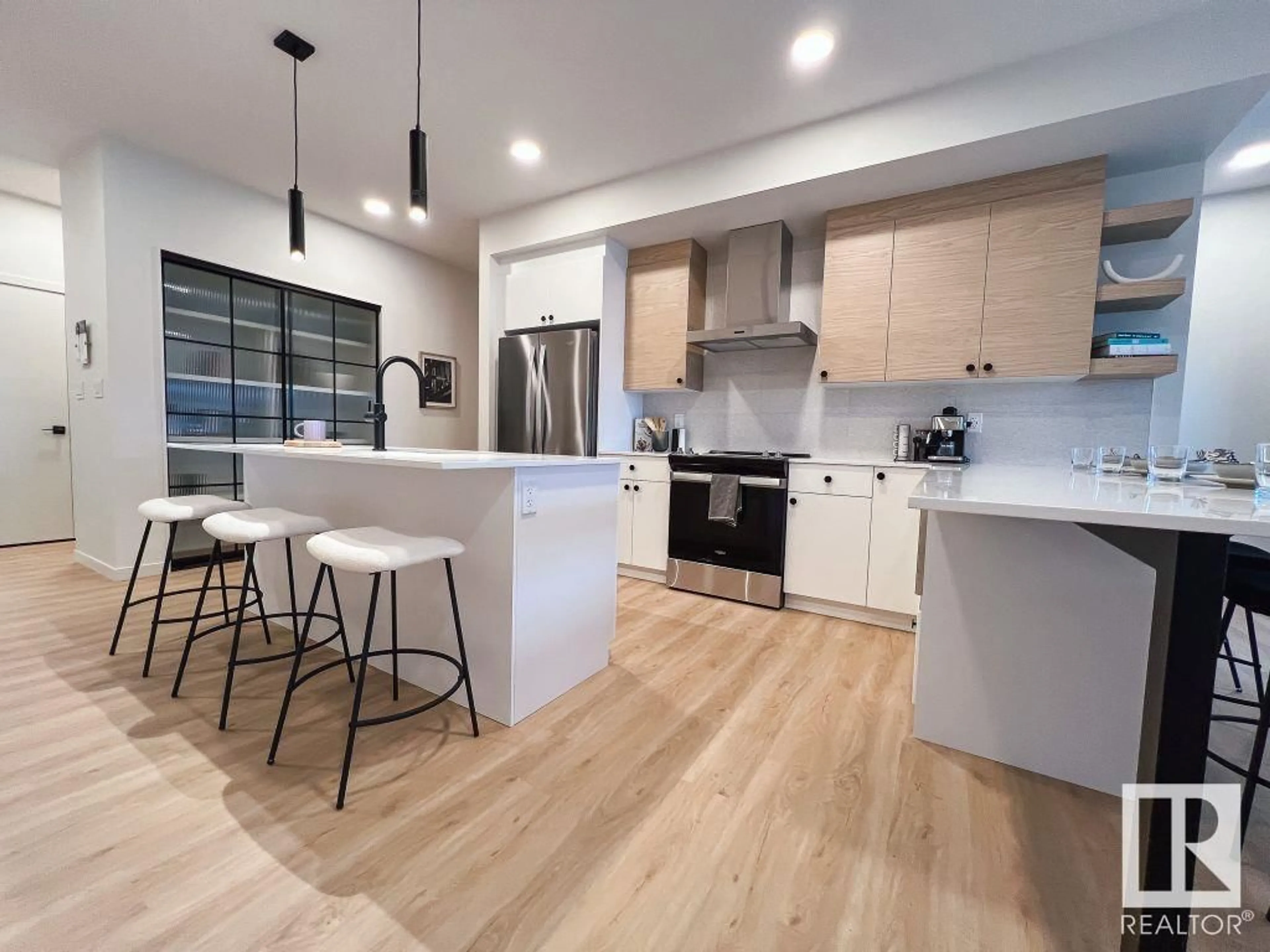Open concept kitchen, unknown for 7465 KLAPSTEIN CR, Edmonton Alberta T6W5N5
