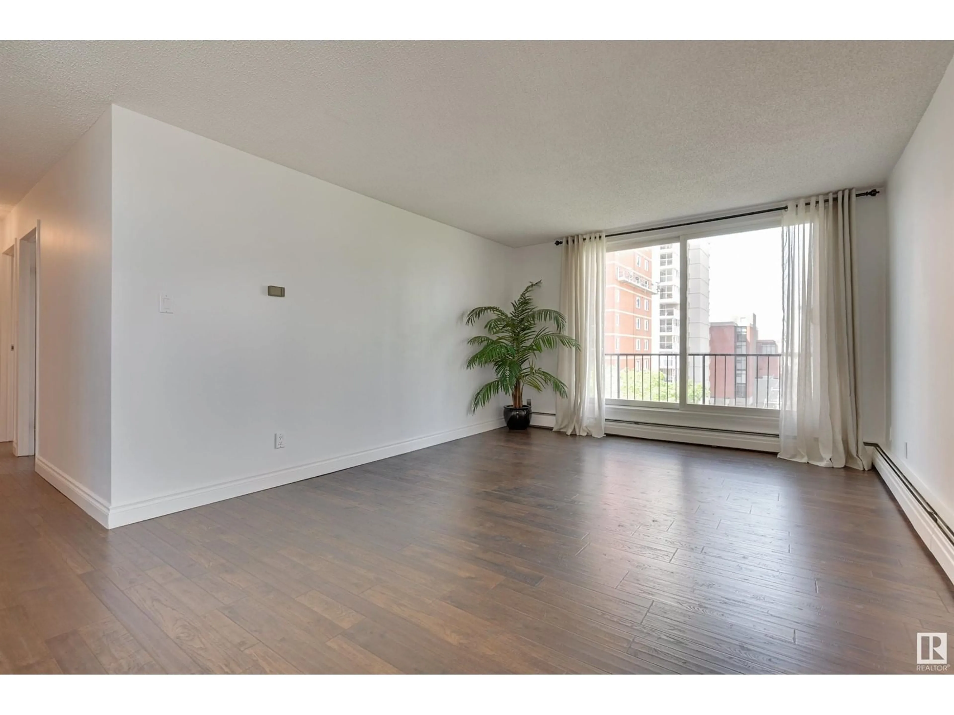 A pic of a room for #601 - 10015 119 ST, Edmonton Alberta T5K1Y7