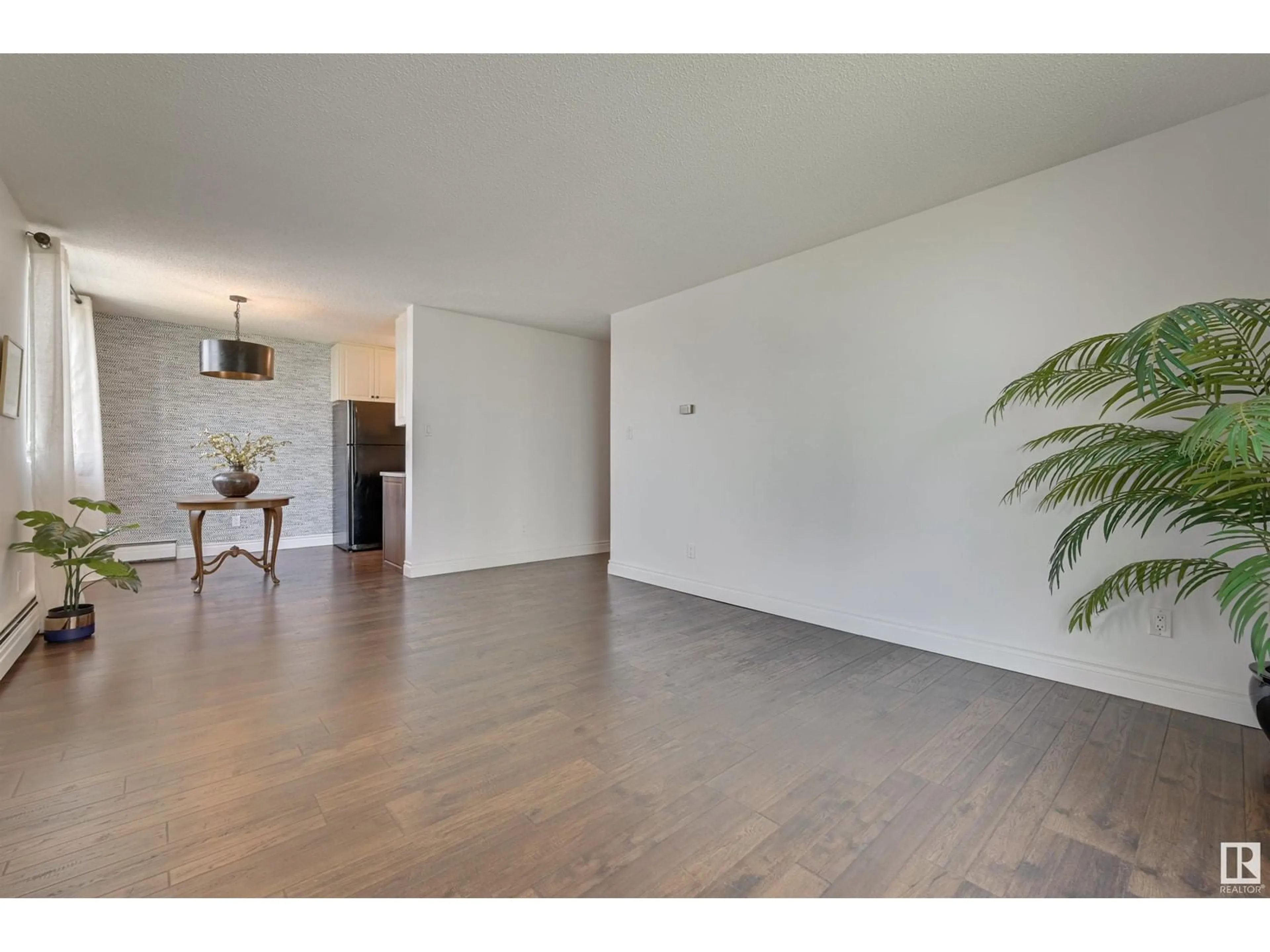 A pic of a room for #601 - 10015 119 ST, Edmonton Alberta T5K1Y7