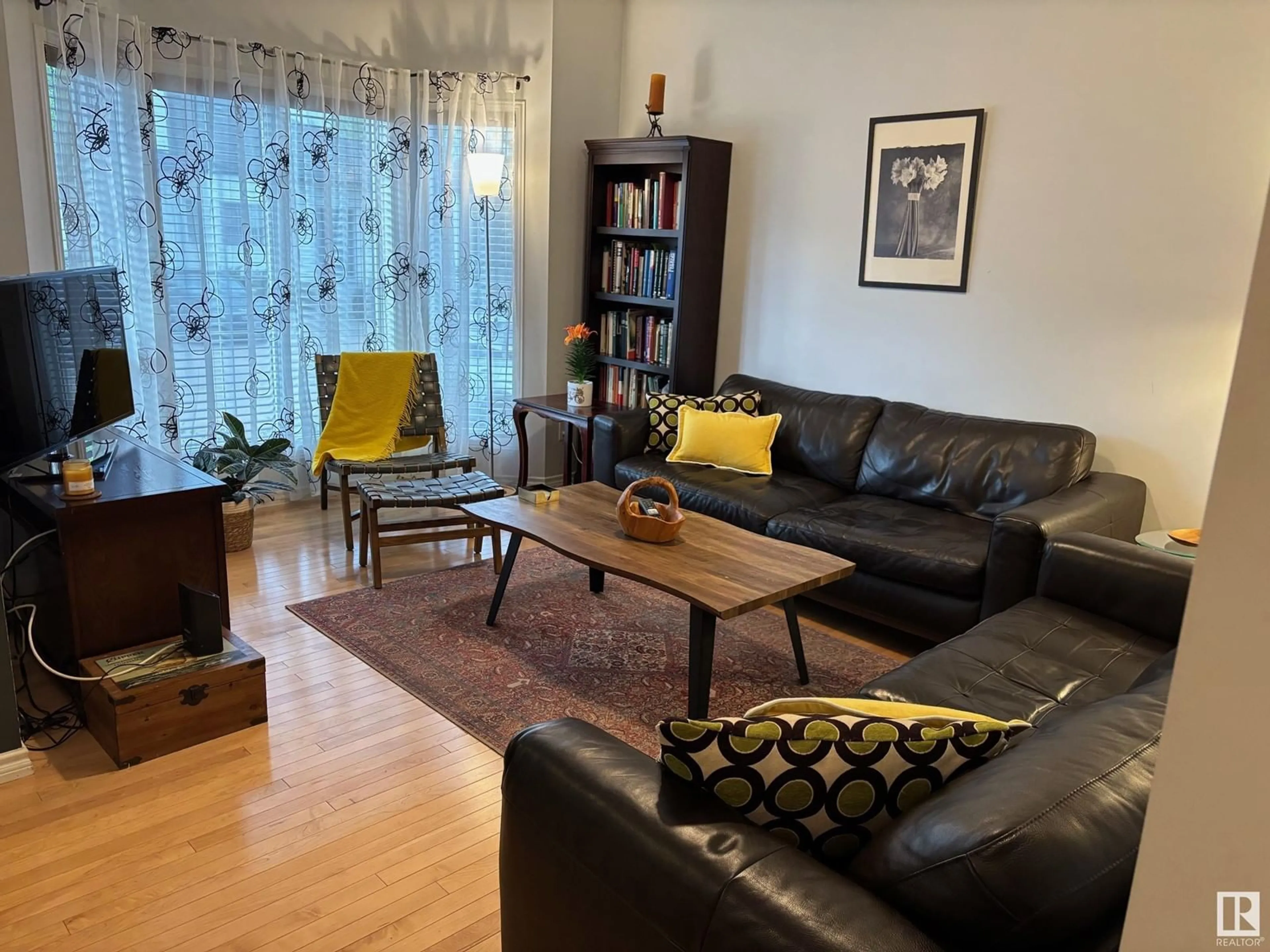 Living room with furniture, wood/laminate floor for #5 - 16728 115 ST NW, Edmonton Alberta T5X6G6