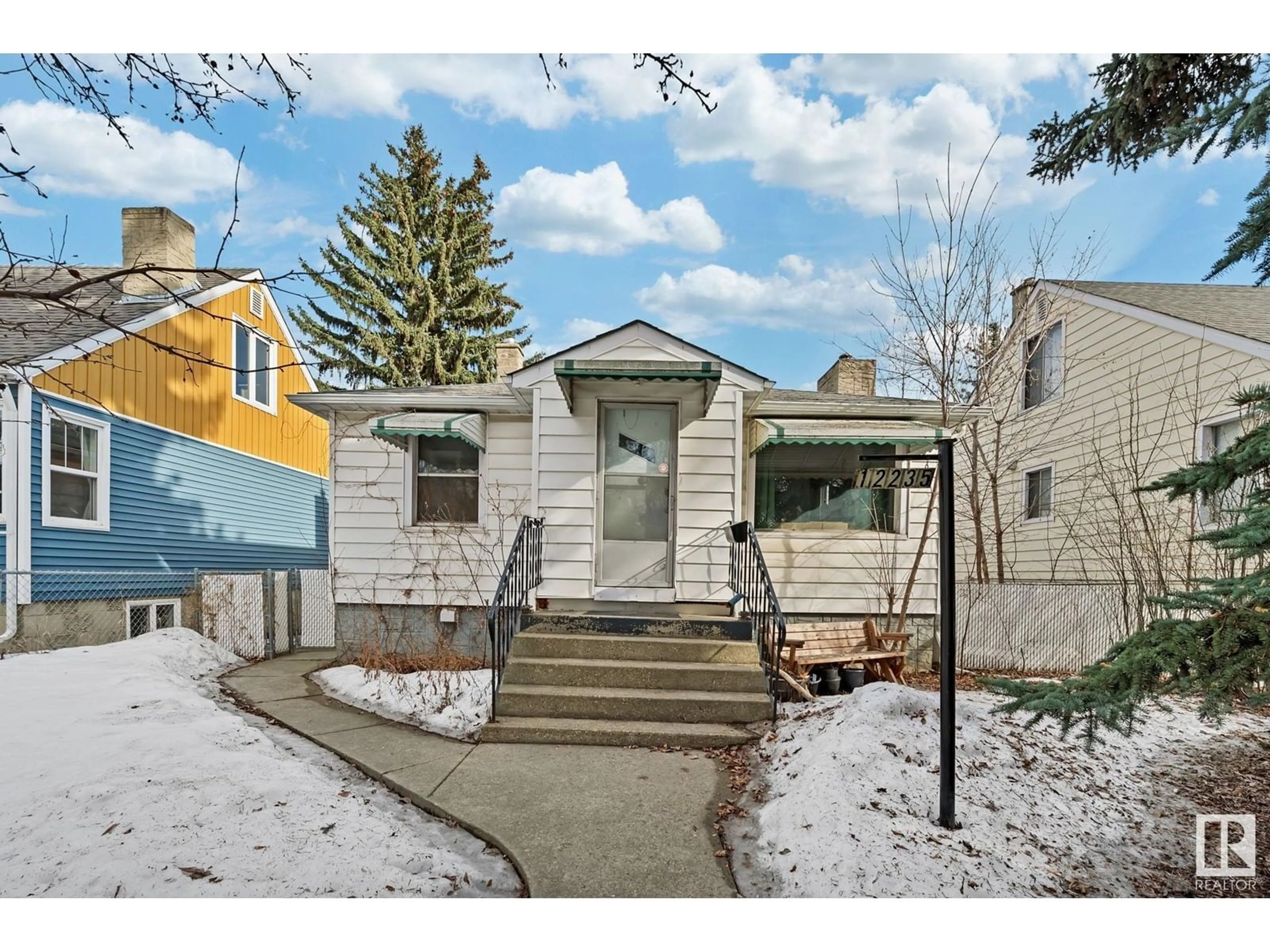 Unknown for NW - 12235 104 ST, Edmonton Alberta T5G2L7