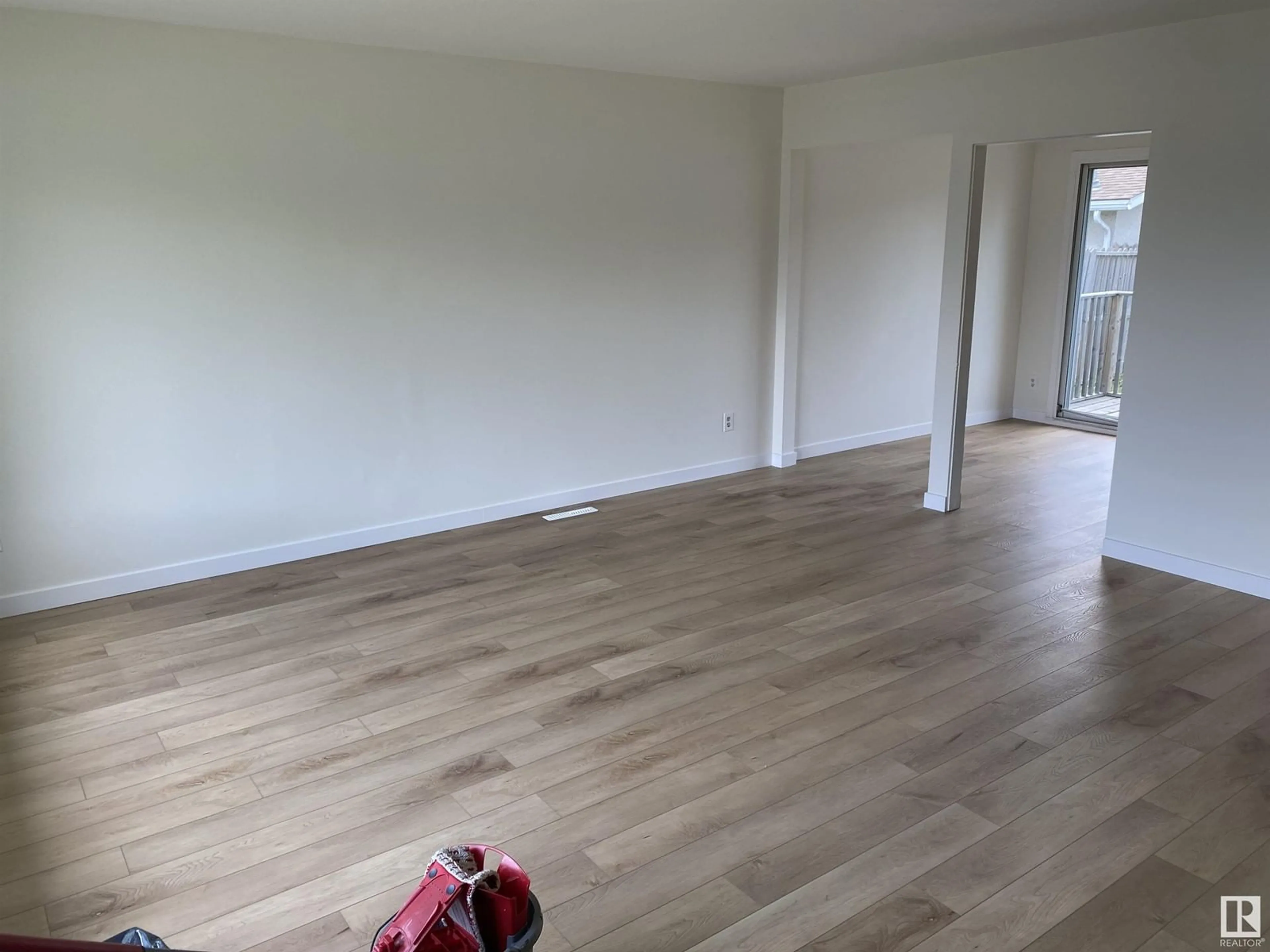 A pic of a room for NW - 12916 135 ST, Edmonton Alberta T5L1Y2