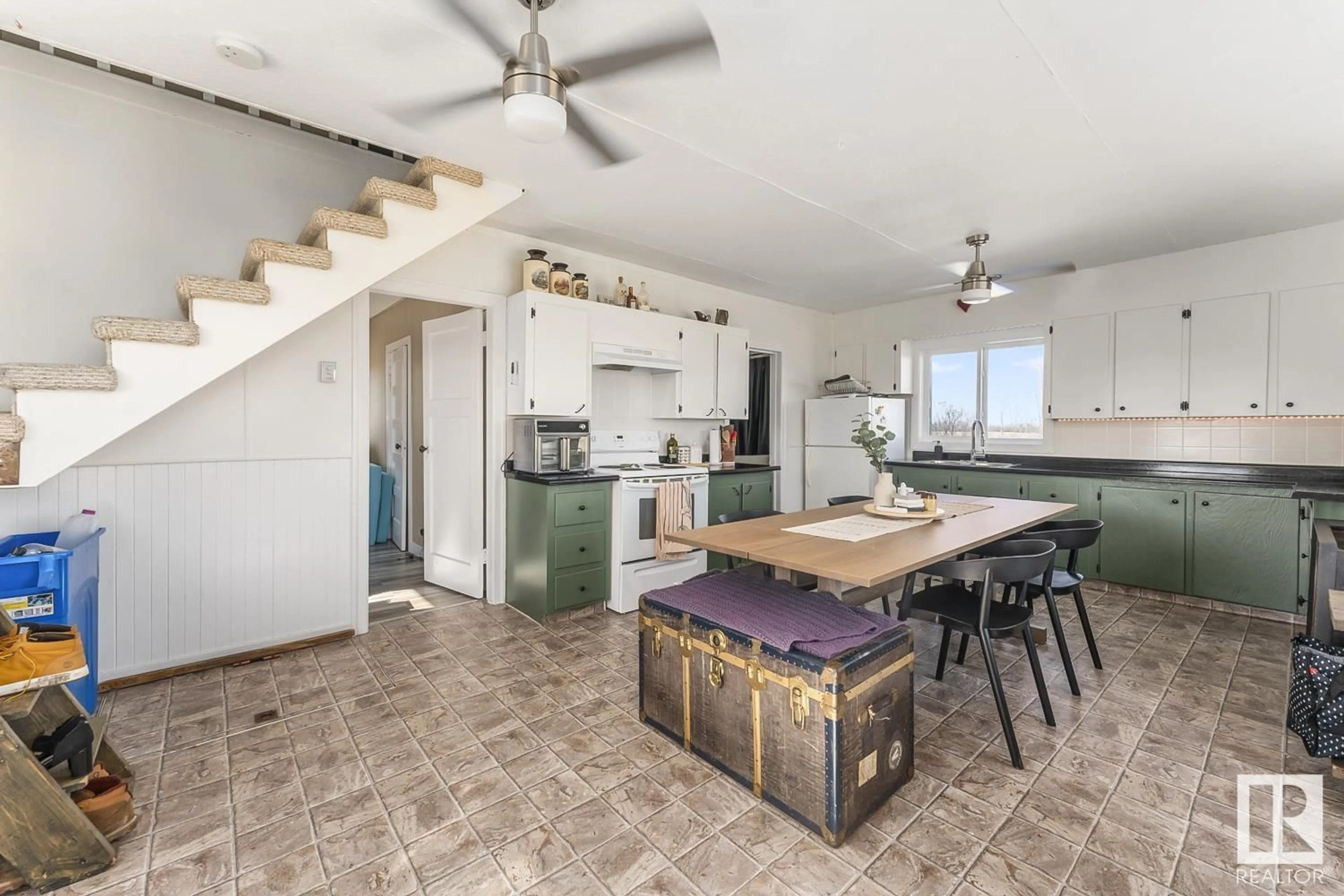 Open concept kitchen, ceramic/tile floor for 46127 TWP RD 610, Rural Bonnyville M.D. Alberta T9N2J6