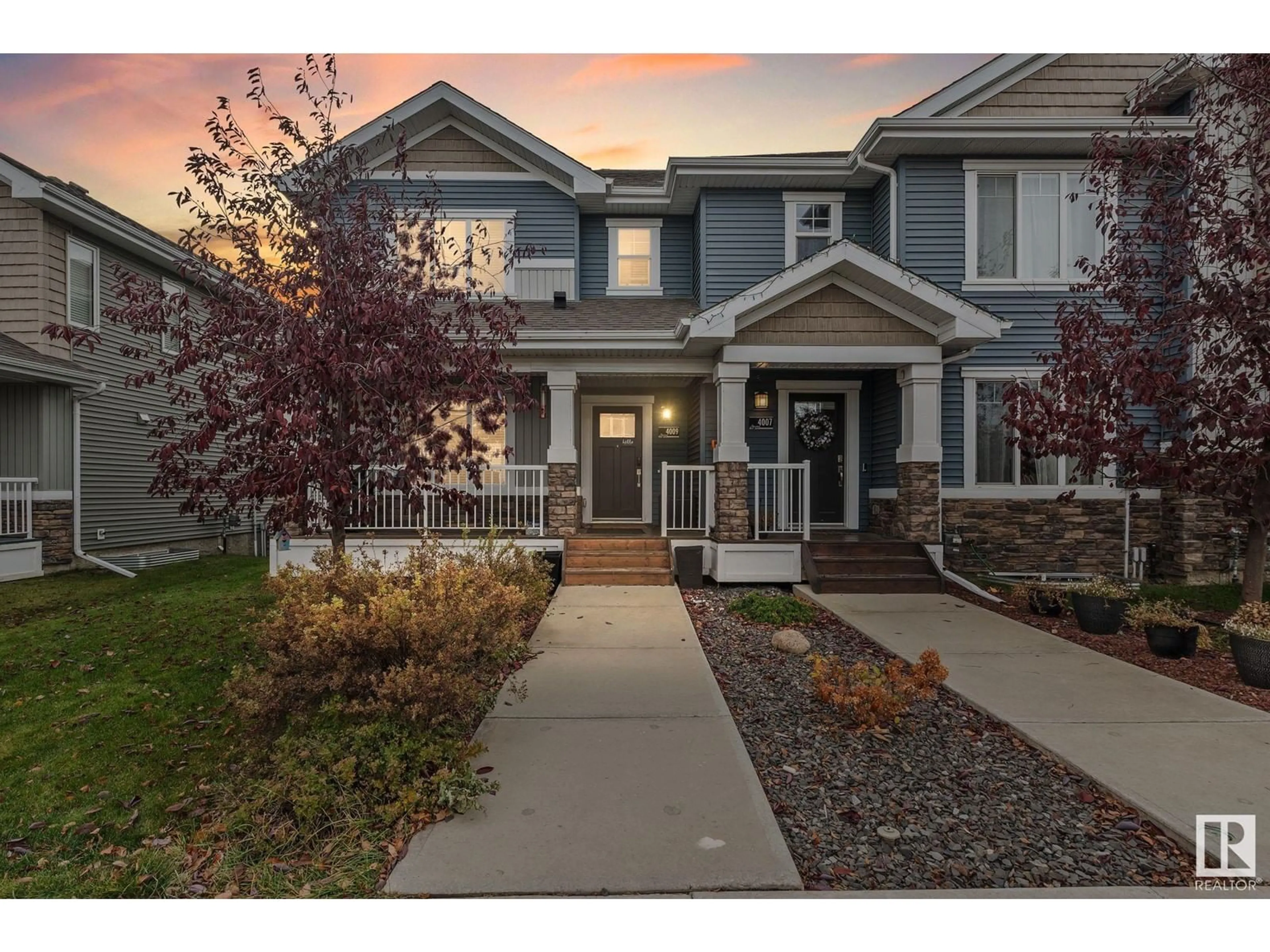 Home with vinyl exterior material, street for 4009 BLACKBIRD LINK, Edmonton Alberta T5S0K8