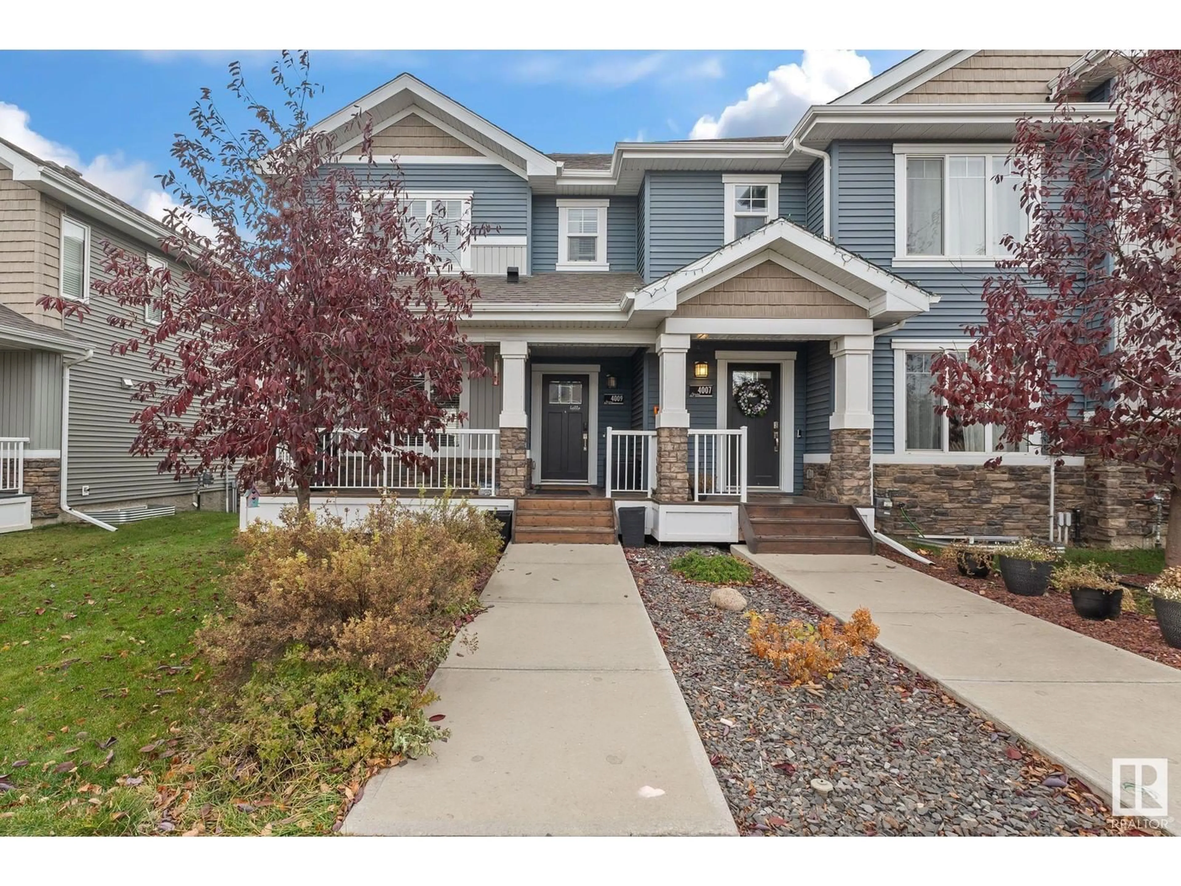 Home with vinyl exterior material, street for 4009 BLACKBIRD LINK, Edmonton Alberta T5S0K8