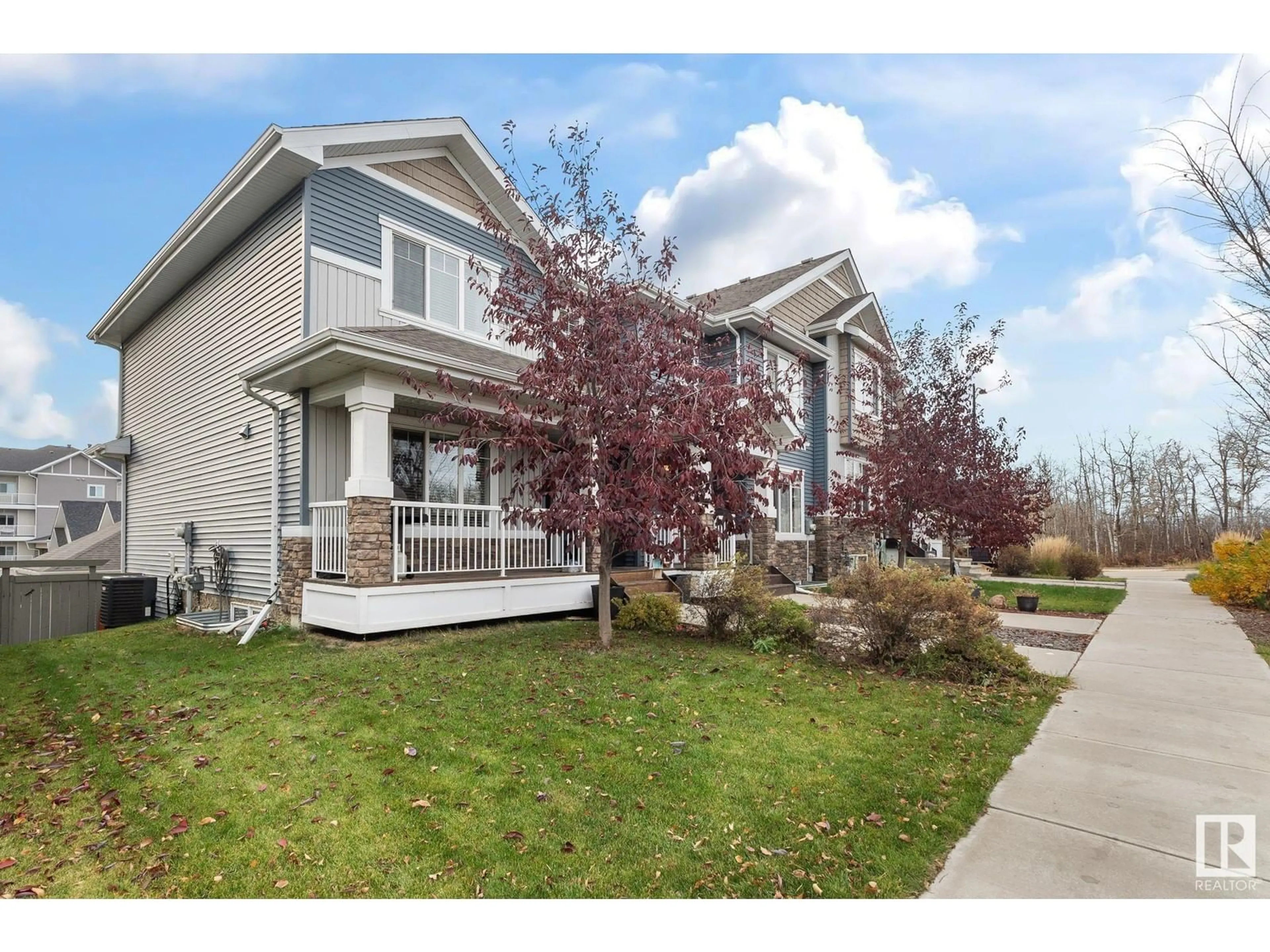 Home with vinyl exterior material, street for 4009 BLACKBIRD LINK, Edmonton Alberta T5S0K8