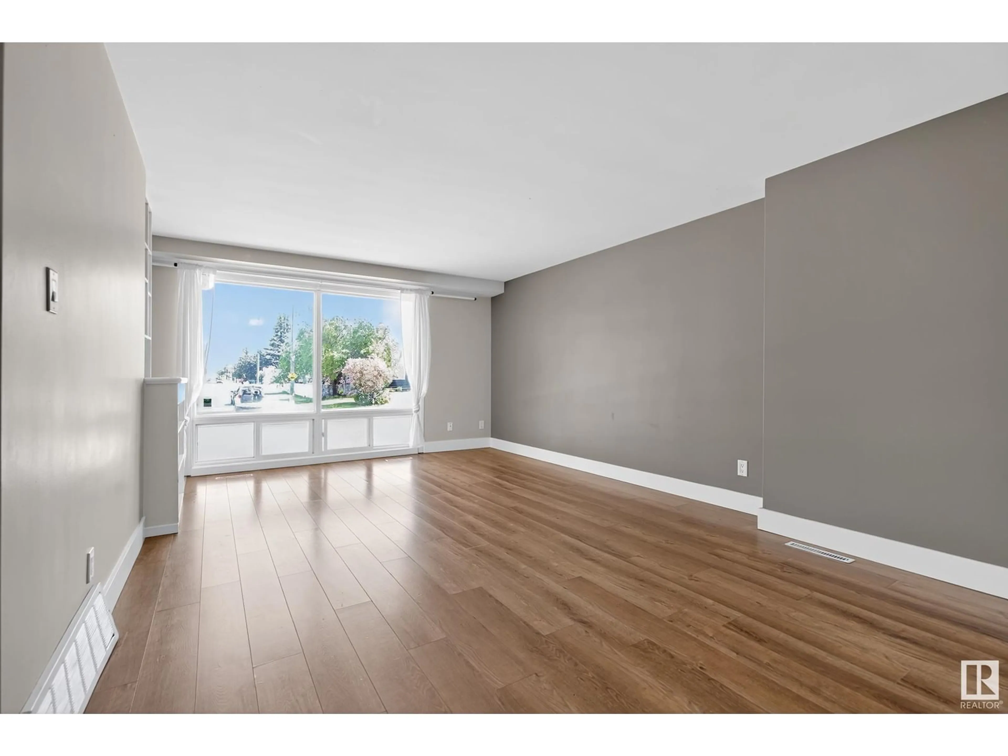 A pic of a room for NW - 12804 & 12806 91 ST, Edmonton Alberta T5E3P3