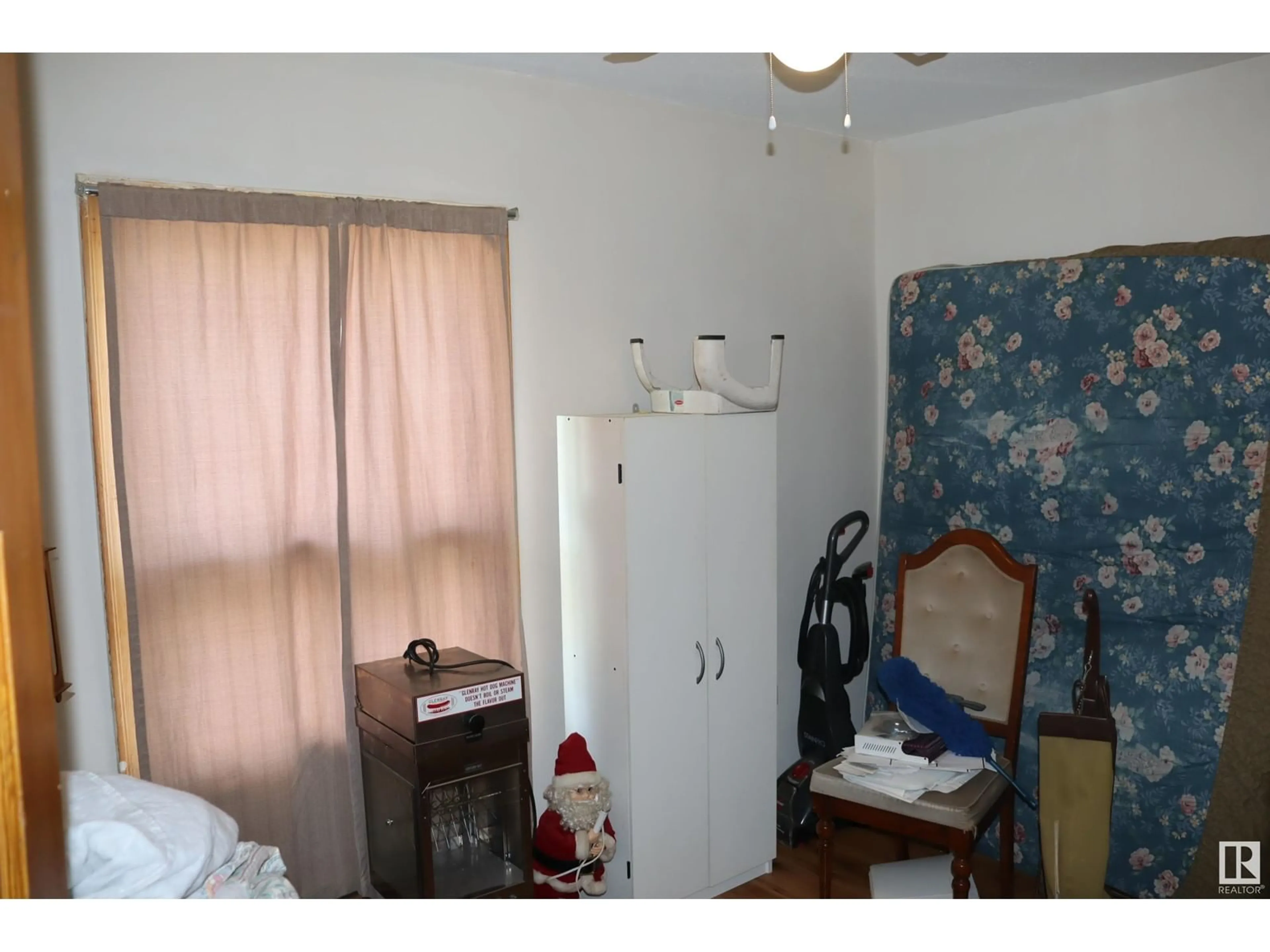 A pic of a room for 5319 47 AV, Wetaskiwin Alberta T9A0K9