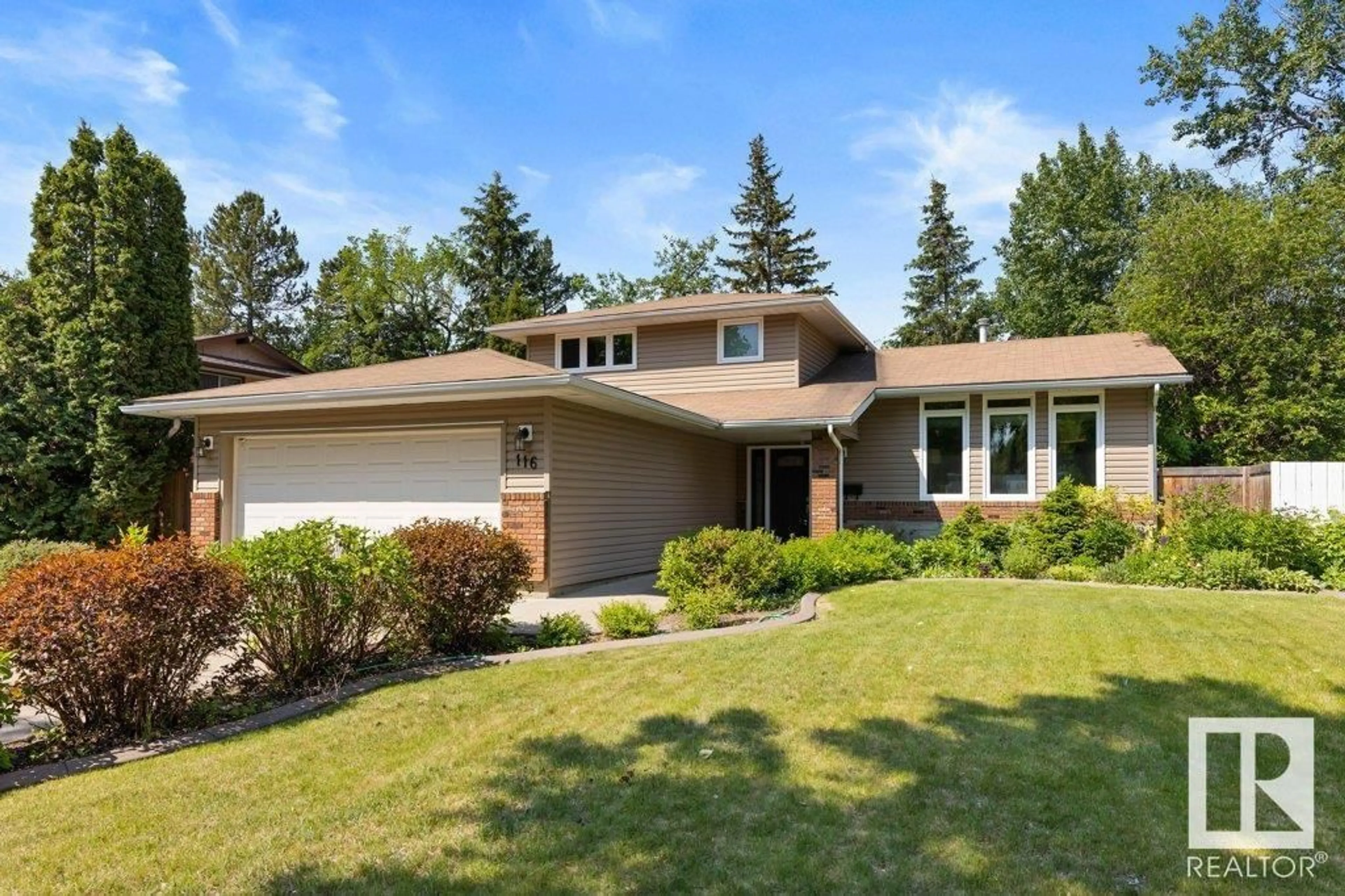 Home with vinyl exterior material, street for 116 GOODRIDGE DR, St. Albert Alberta T8N2B2