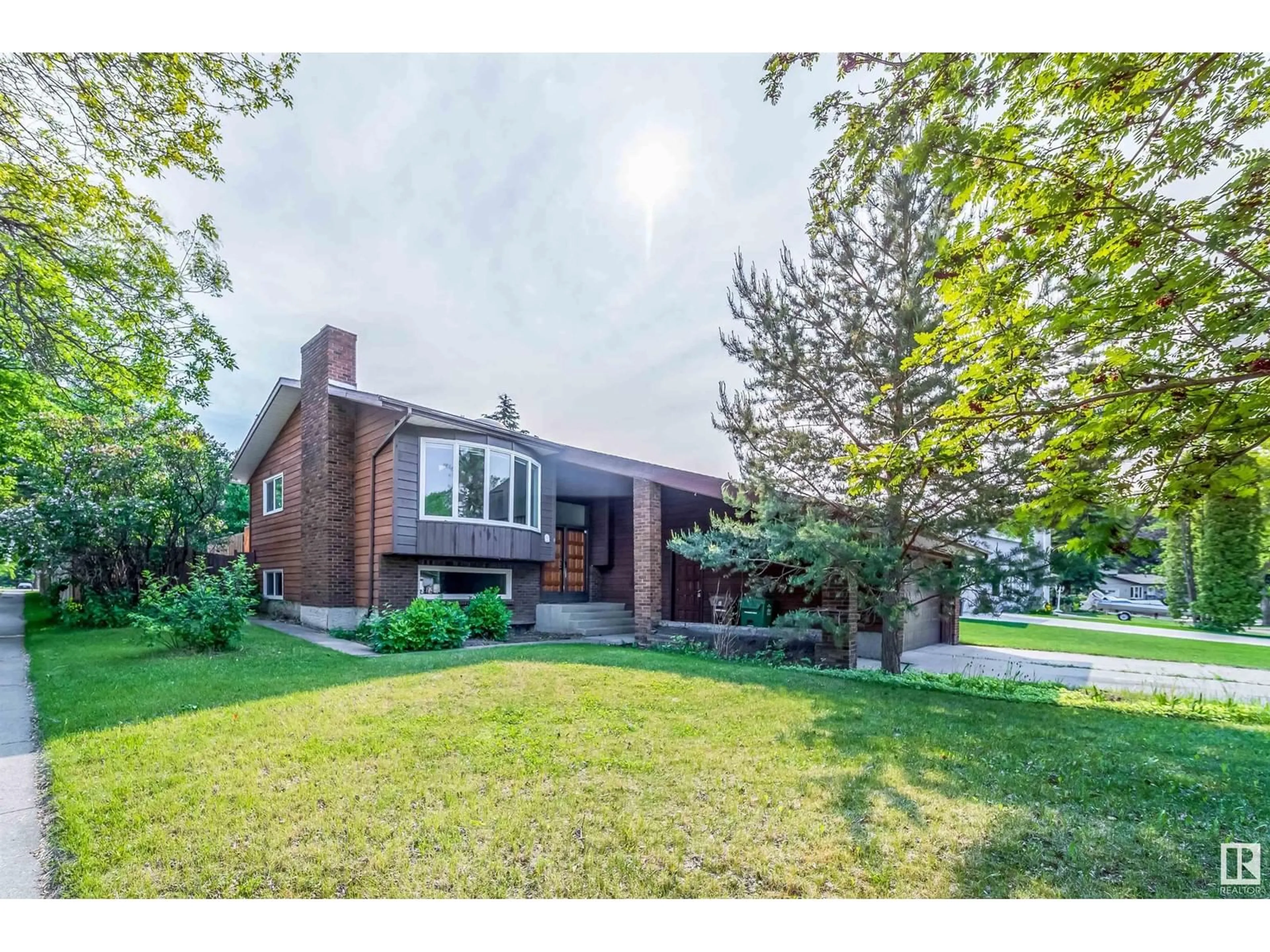 Home with brick exterior material, street for 19 ASH PL, St. Albert Alberta T8N3J5