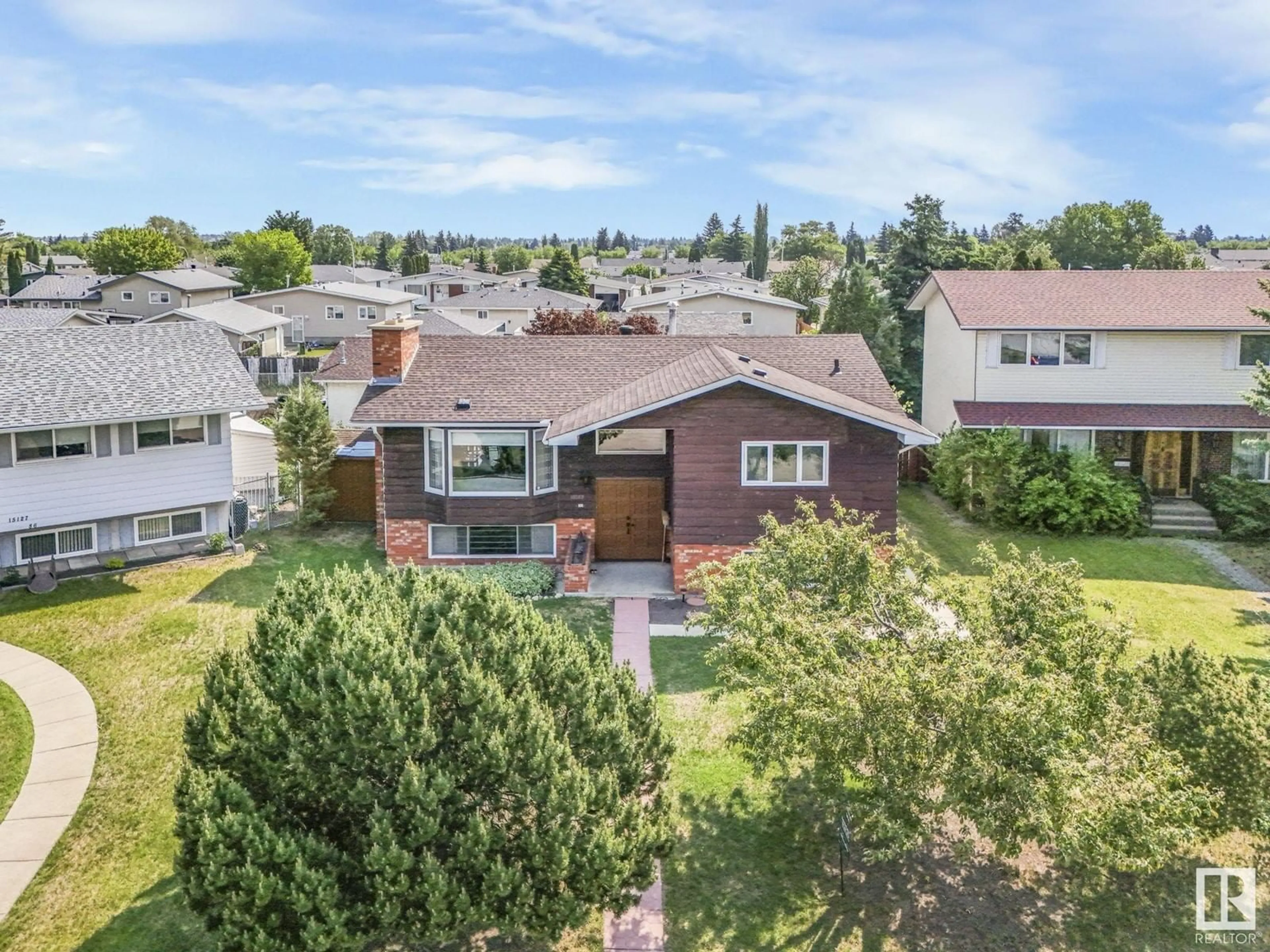 A pic from outside/outdoor area/front of a property/back of a property/a pic from drone, street for NW - 15123 86 ST, Edmonton Alberta T5E5X5
