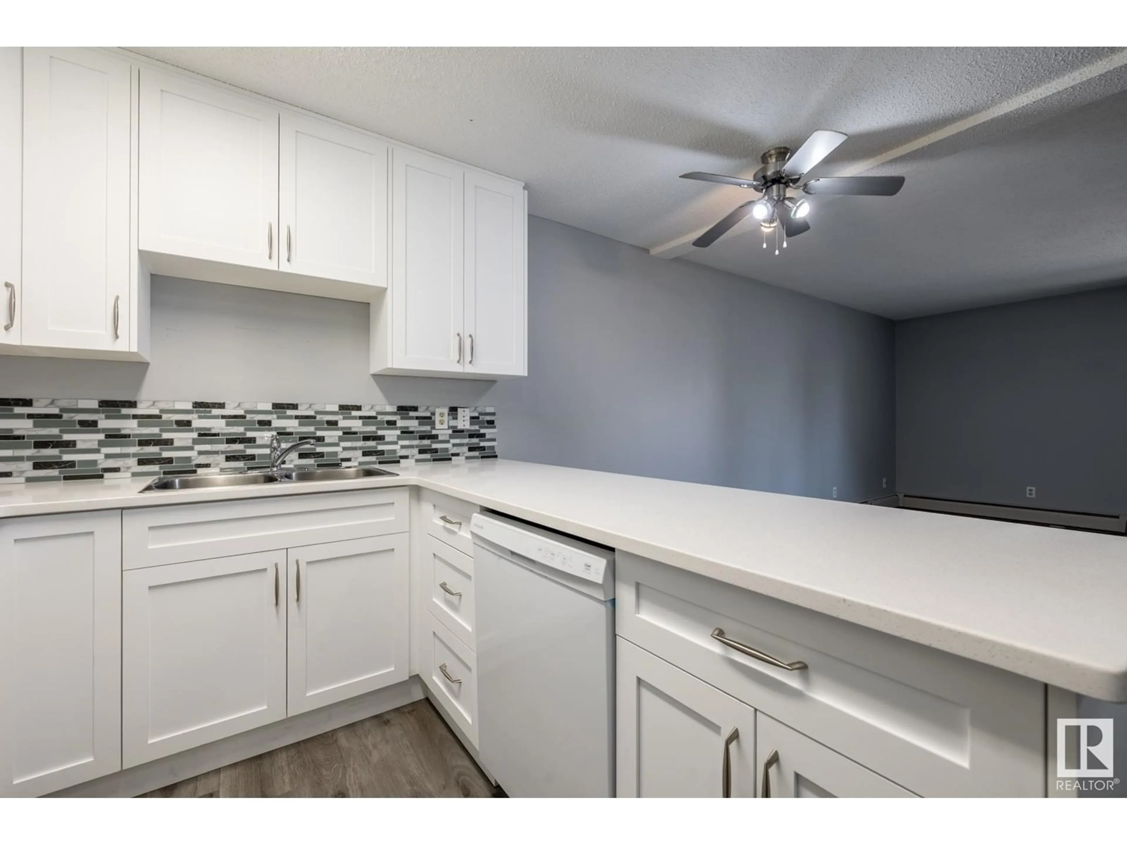 Unknown for #103 - 3404 18 AV, Edmonton Alberta T6L3C2