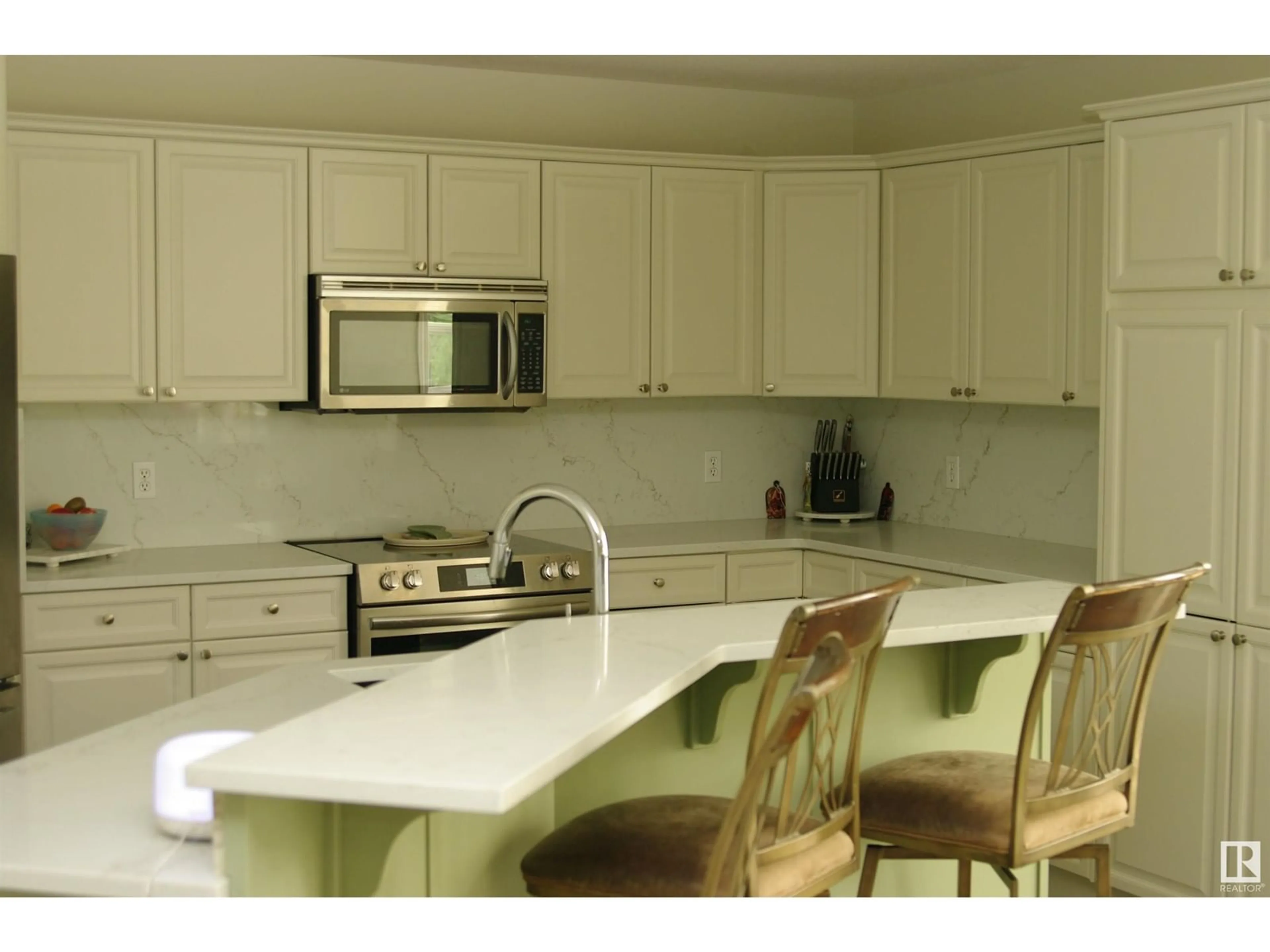 Open concept kitchen, ceramic/tile floor for NW - 11003 177 AV, Edmonton Alberta T5X6H5