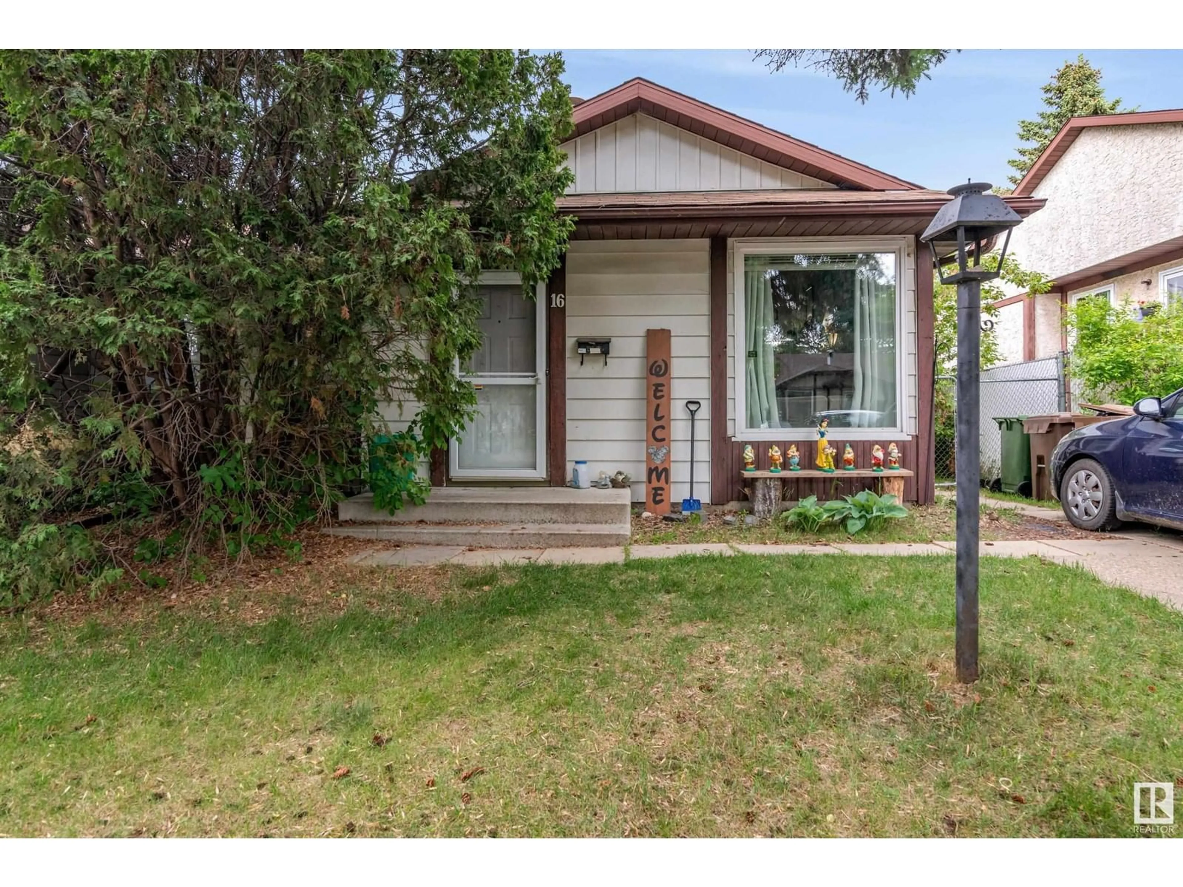 Unknown for 16 GARETH PL, St. Albert Alberta T8N3K5