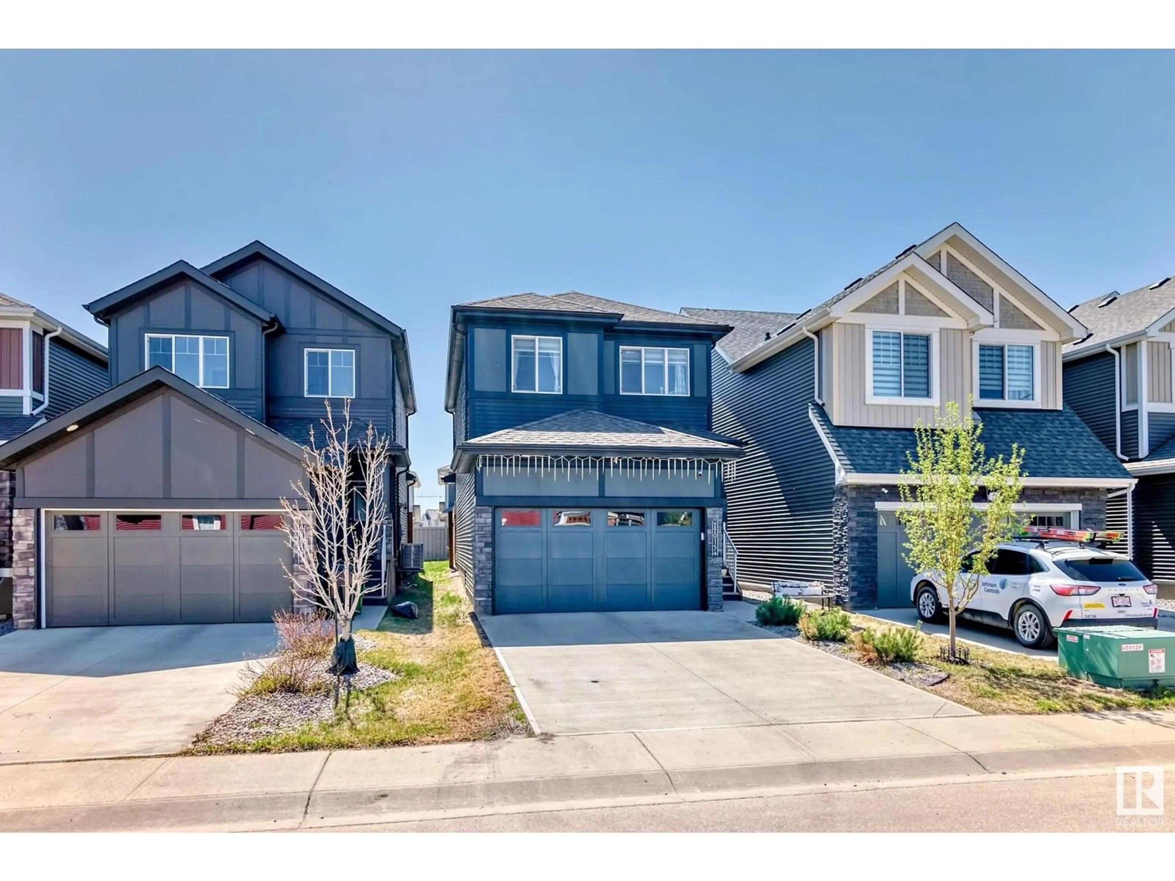 Unknown for 22015 85 AVENUE NW, Edmonton Alberta T5T7E4