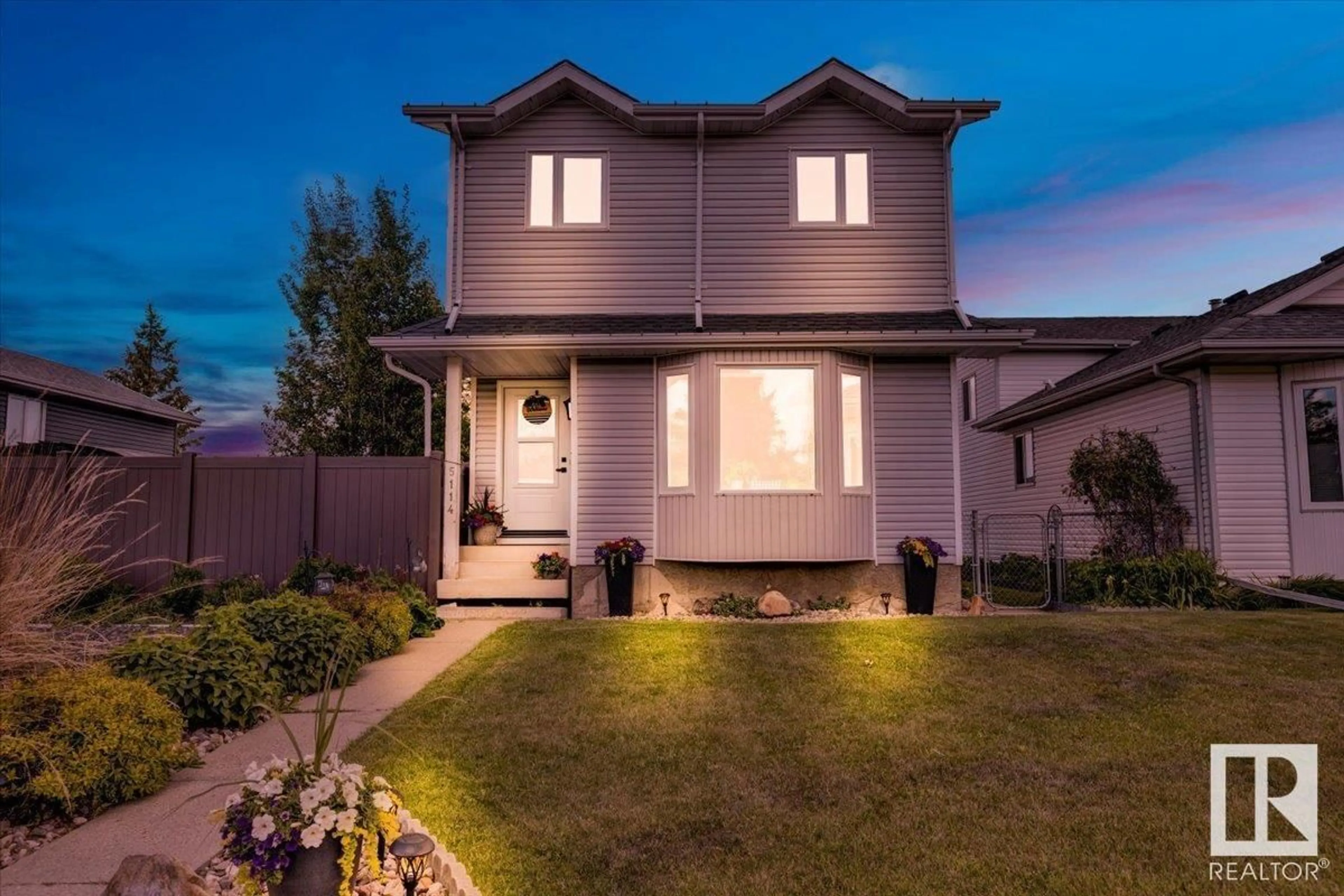 Home with vinyl exterior material, street for 5114 41 AV, Gibbons Alberta T0A1N0