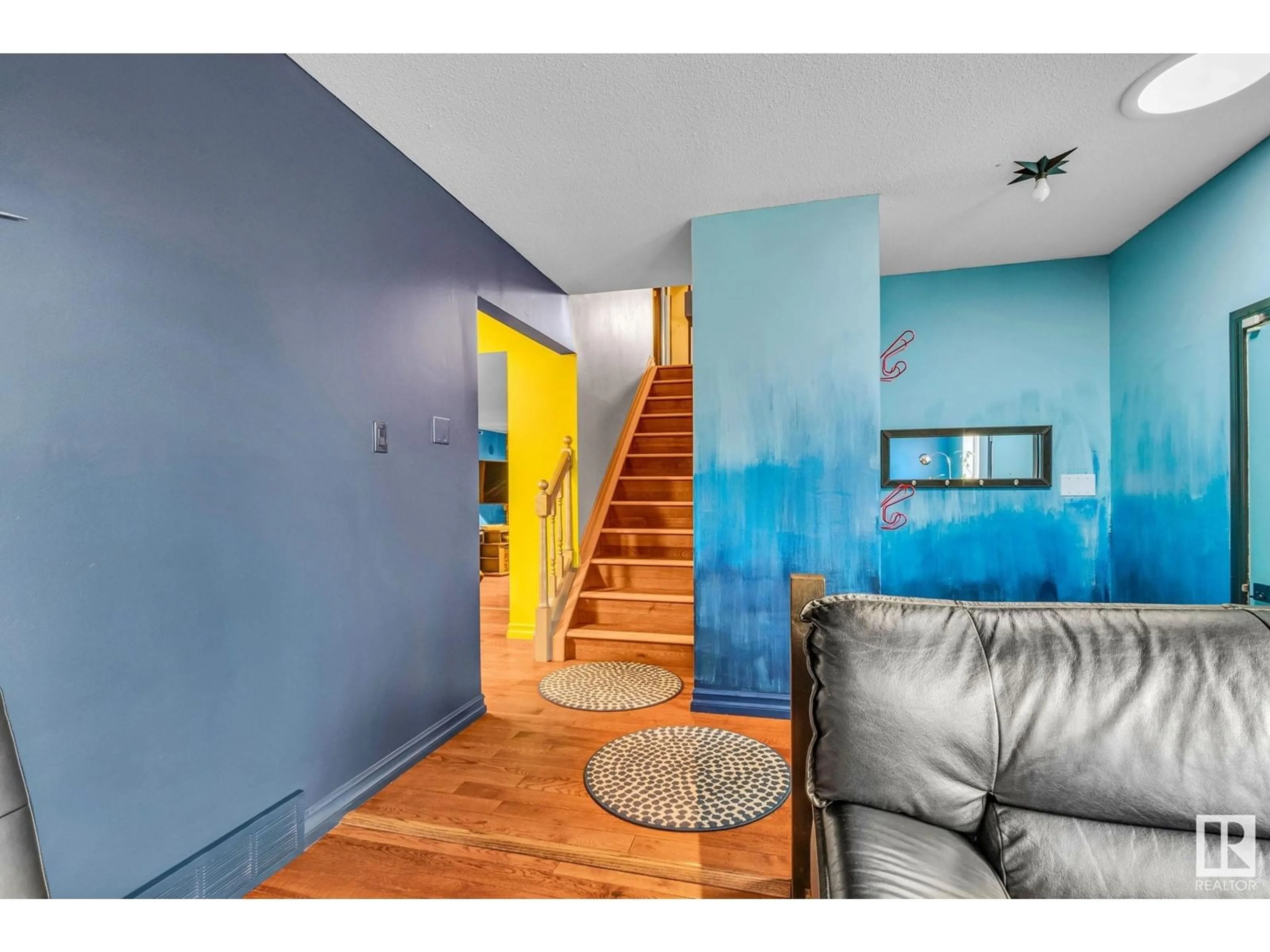 Unknown for NW - 3018 110A ST, Edmonton Alberta T6J3G1