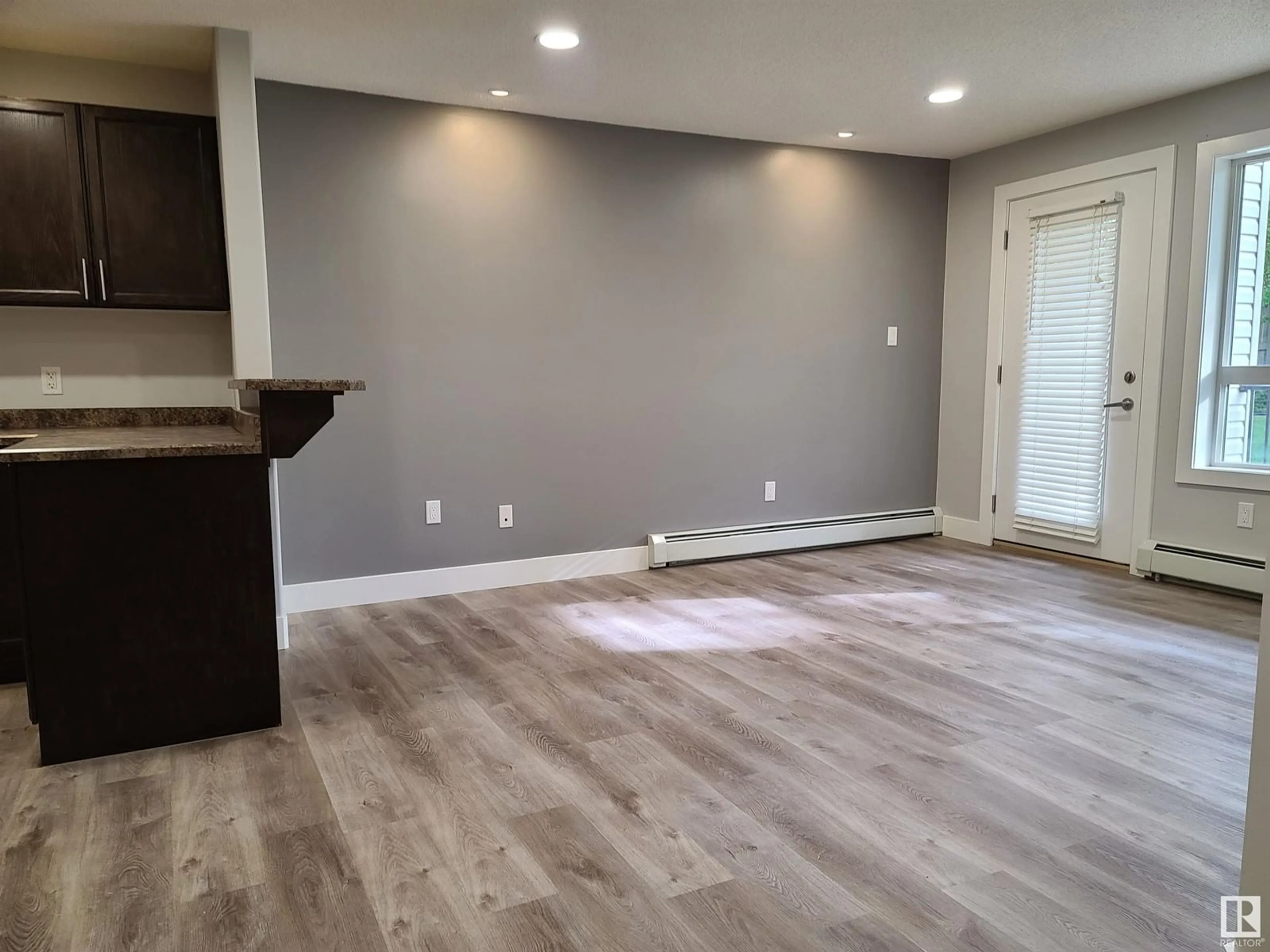 A pic of a room for 2118 CLAREVIEW STATION DR, Edmonton Alberta T5Y0E5