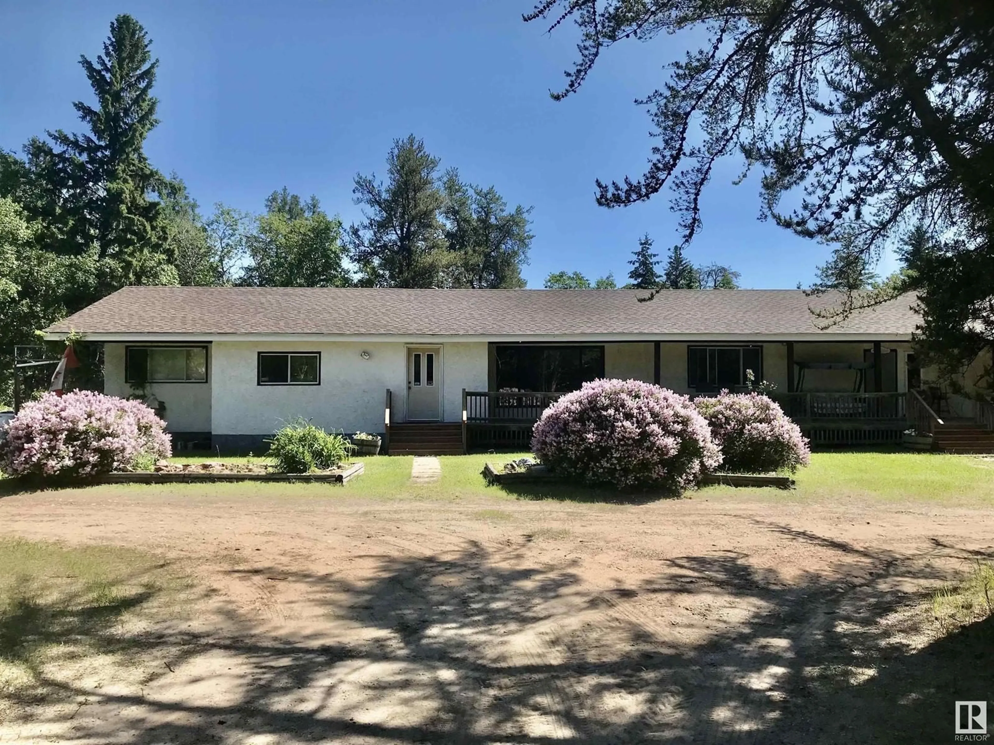 A pic from outside/outdoor area/front of a property/back of a property/a pic from drone, unknown for 57209 RGE RD 222, Rural Sturgeon County Alberta T0A2W0