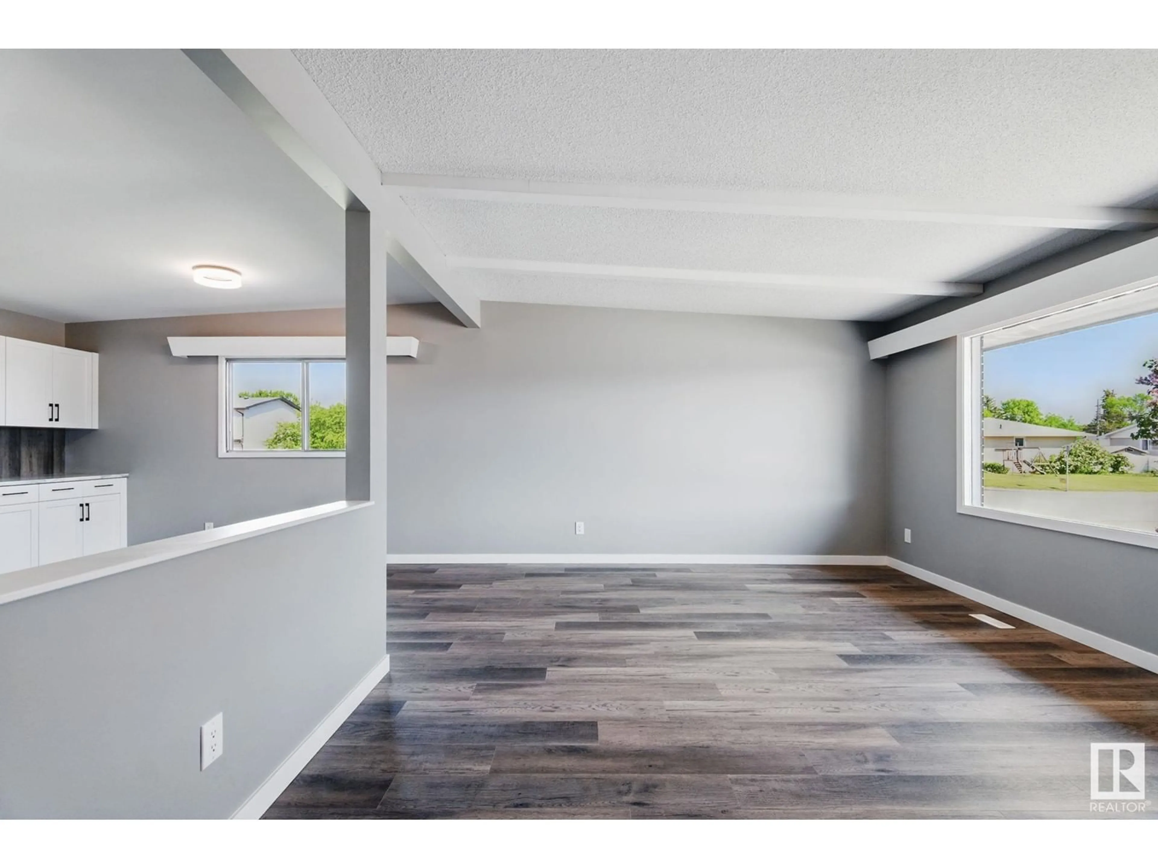 Unknown for 7204 130 AV, Edmonton Alberta T5C1X9